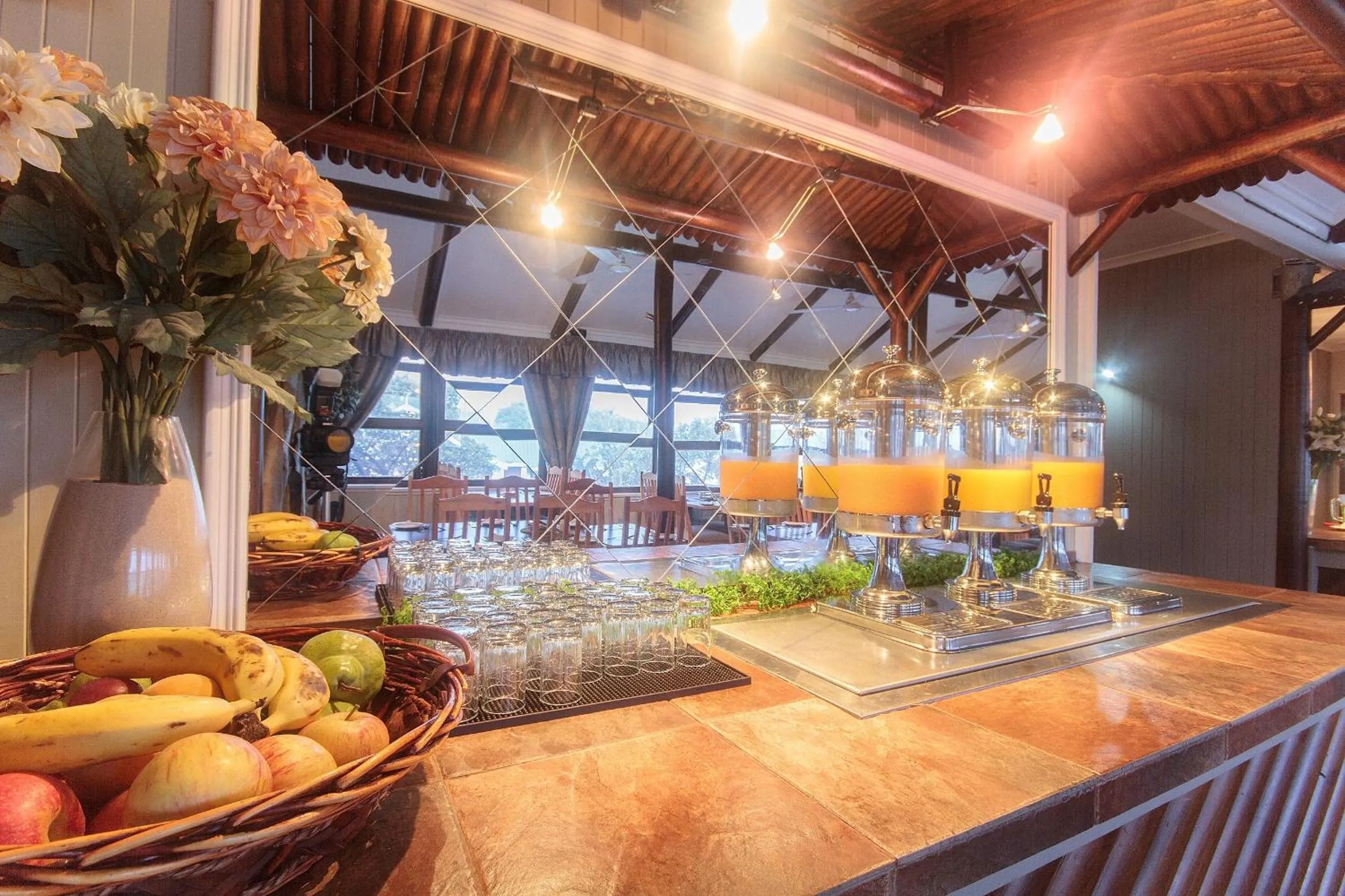 Restaurant/places to eat in Pine Lodge Resort