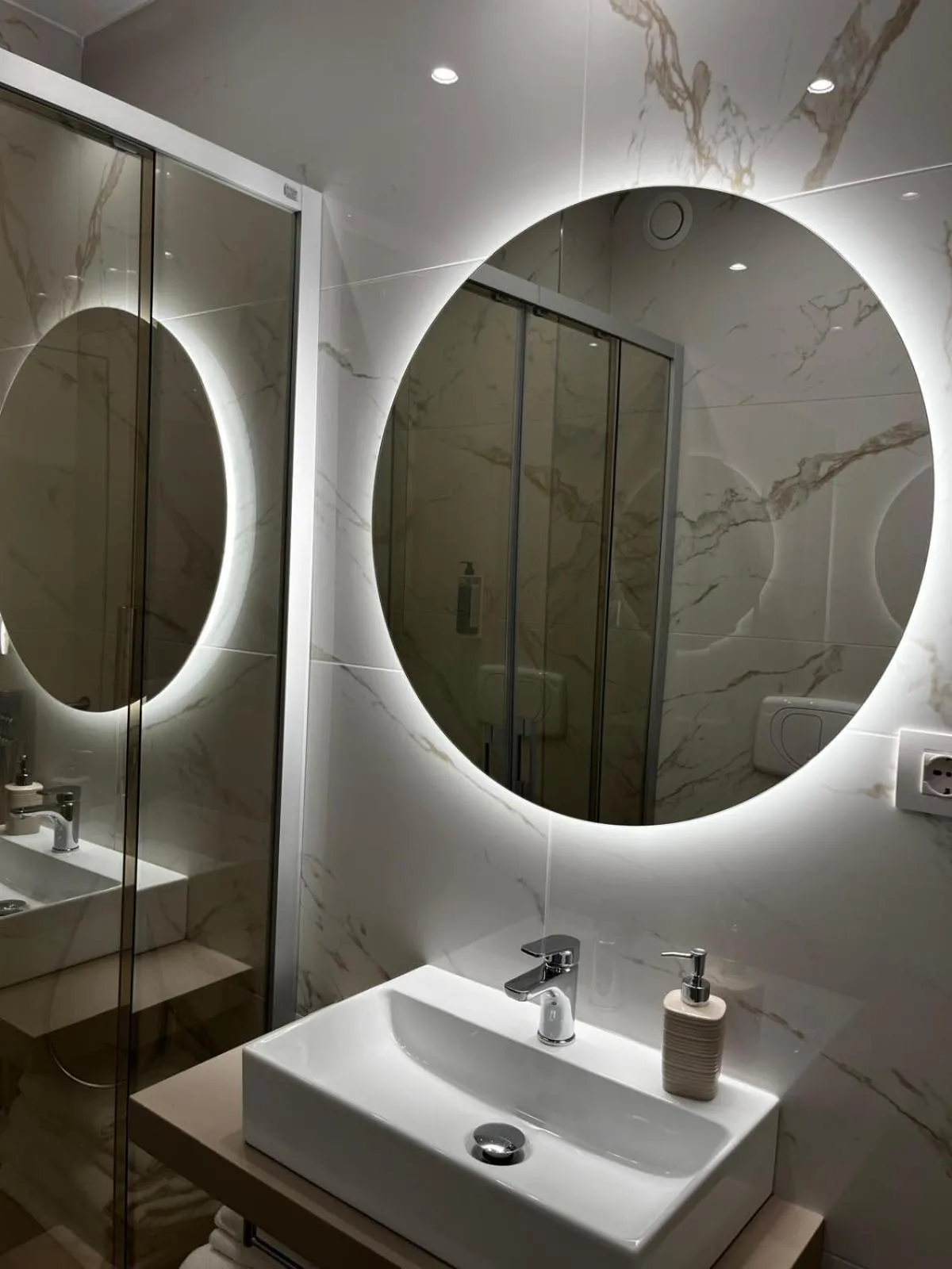 Shower in Hotel La Rocca