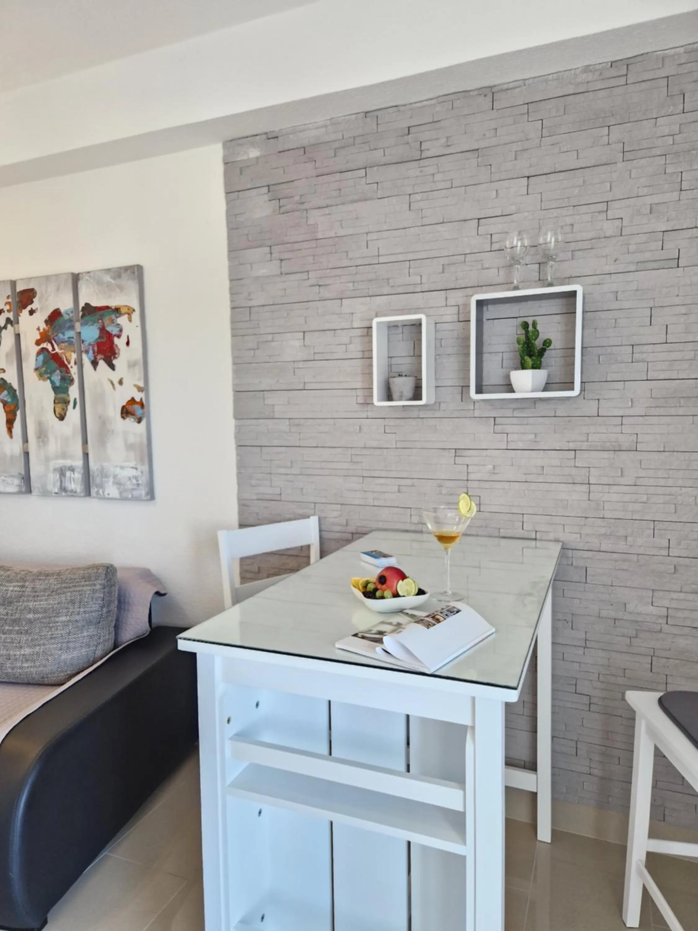 Apartments Silva with a view of sea