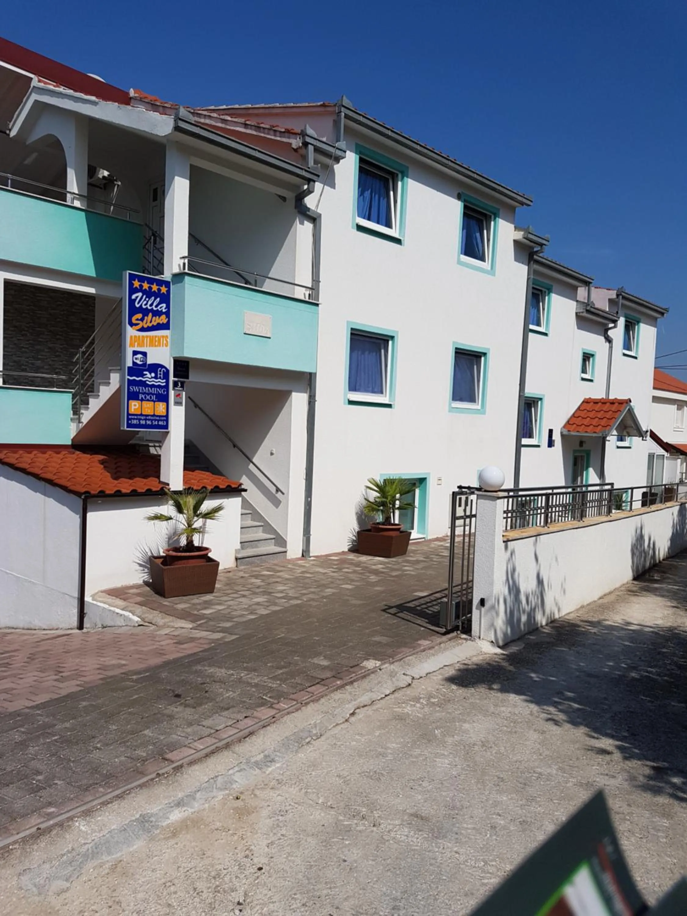 Facade/entrance in Apartments Silva with a view of sea