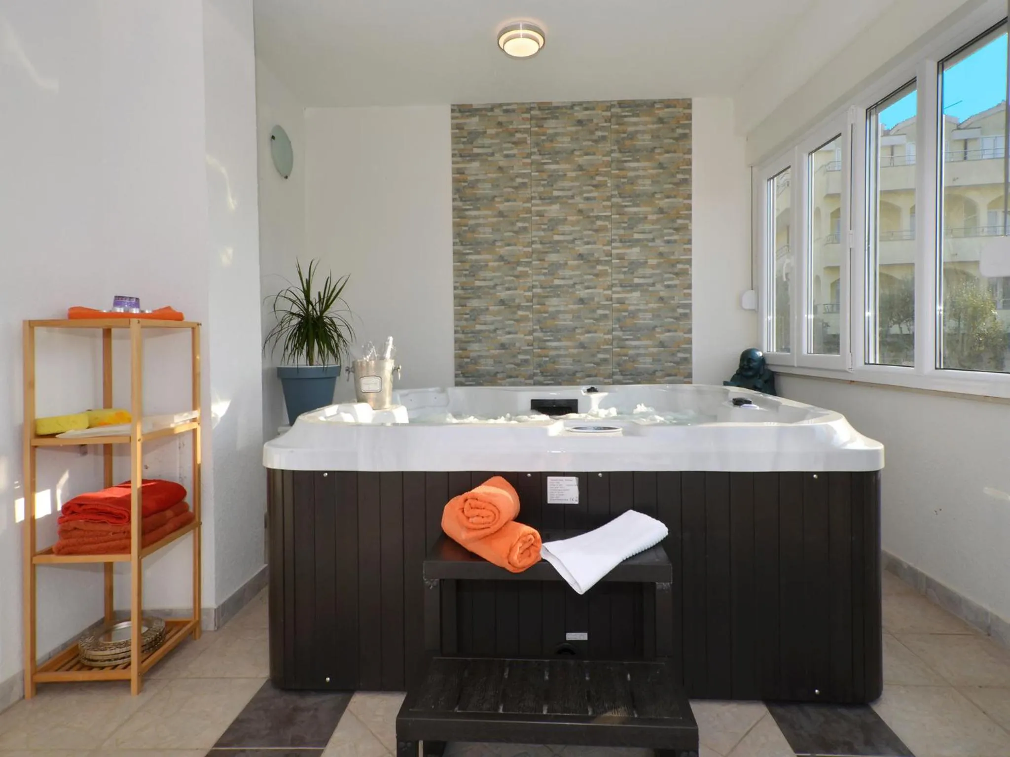 Hot Tub in Apartments Silva with a view of sea