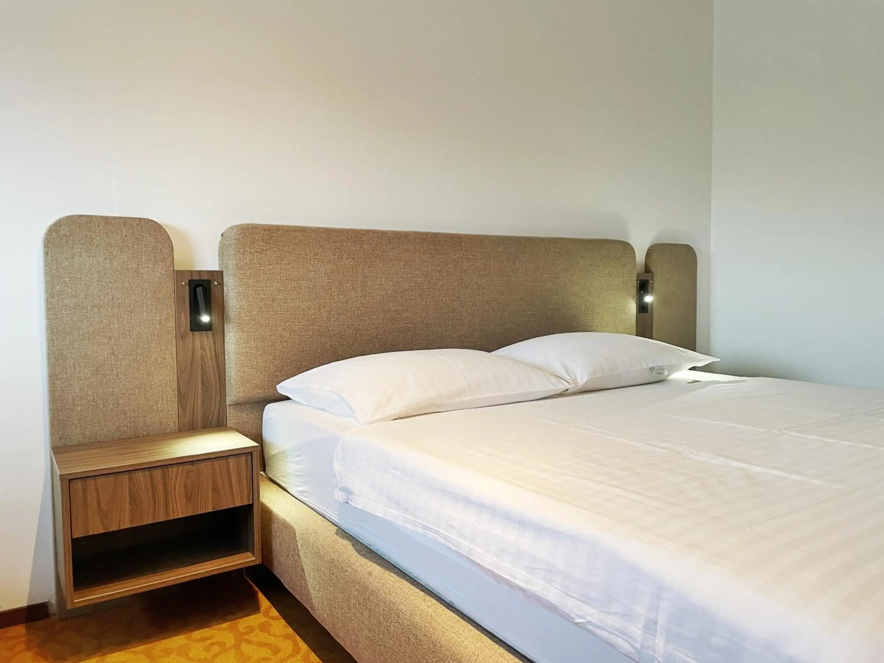 Deluxe Queen Room - single occupancy in Motel Reich Deluxe Queen Room - single occupancy in Motel Reich