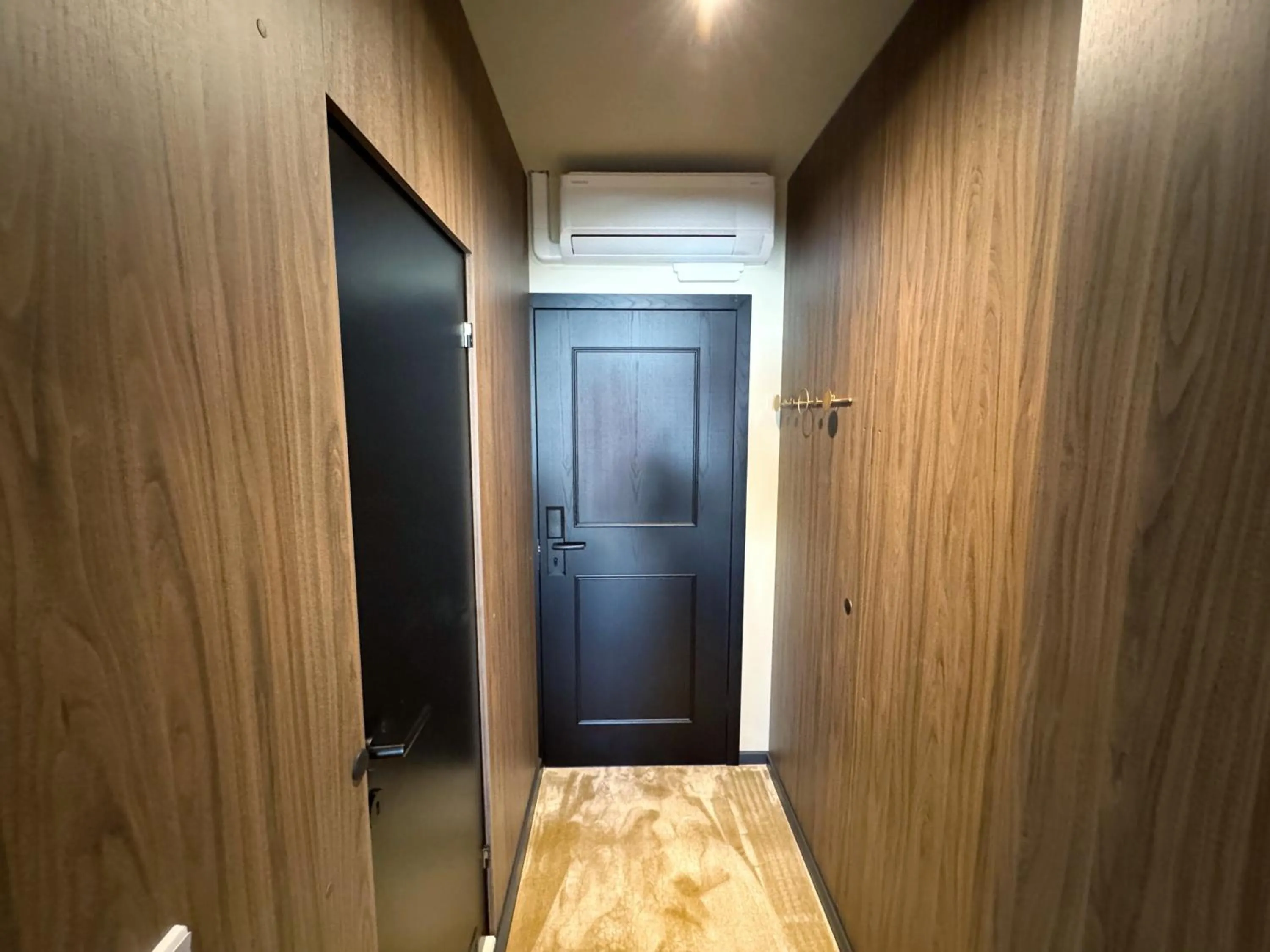 air conditioner in Motel Reich