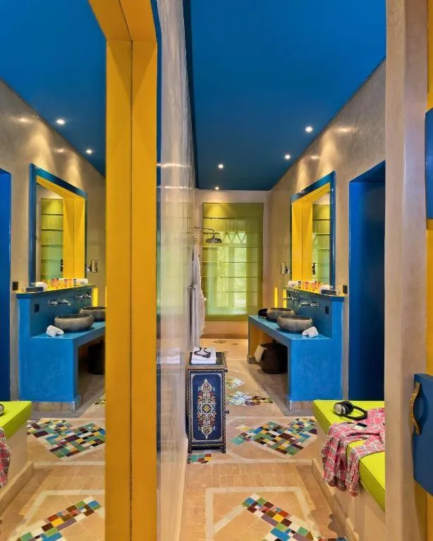 Shower in The Source Hotel Music & Spa