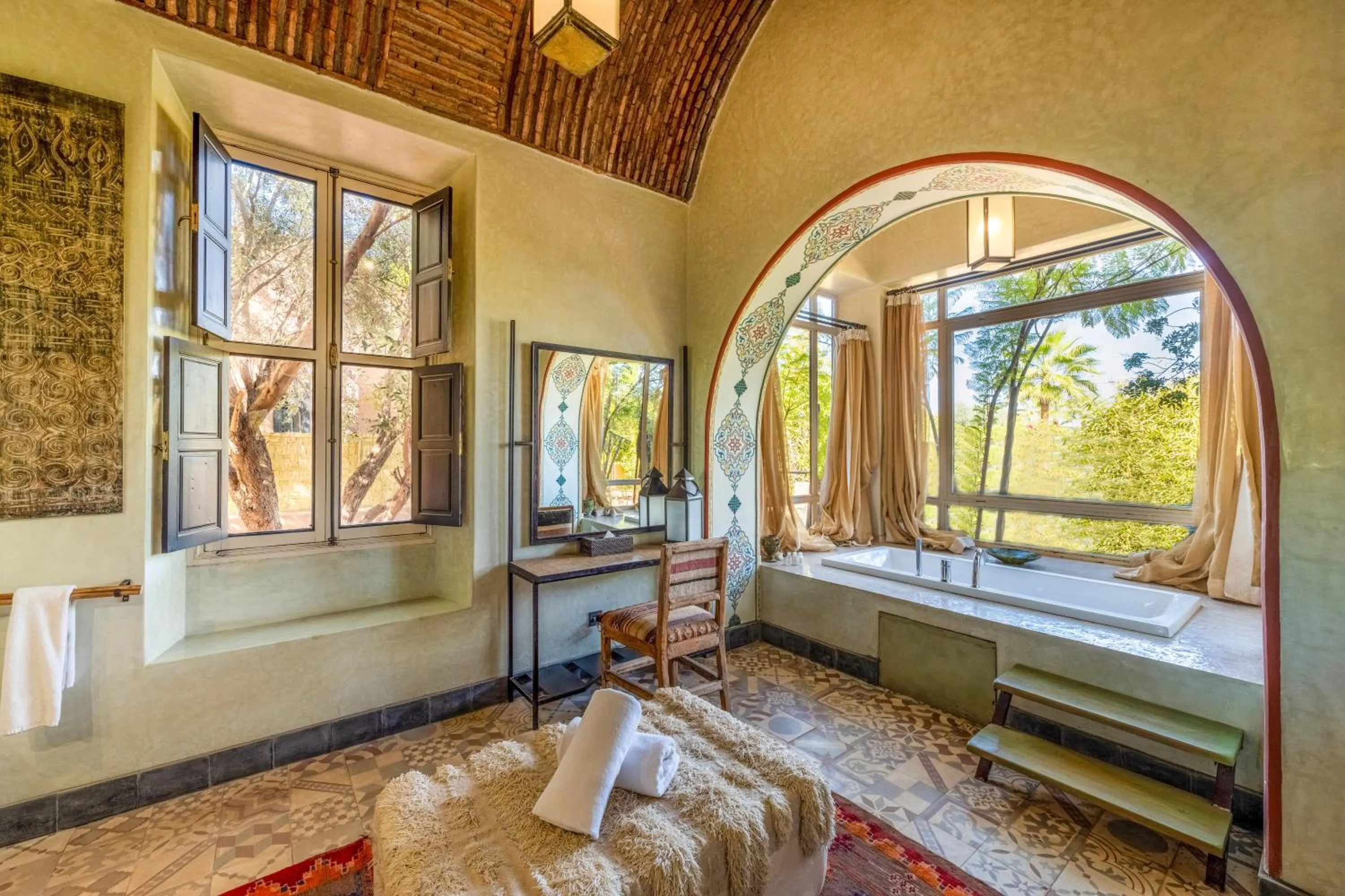 Toilet, Bed in The Source Hotel Music & Spa