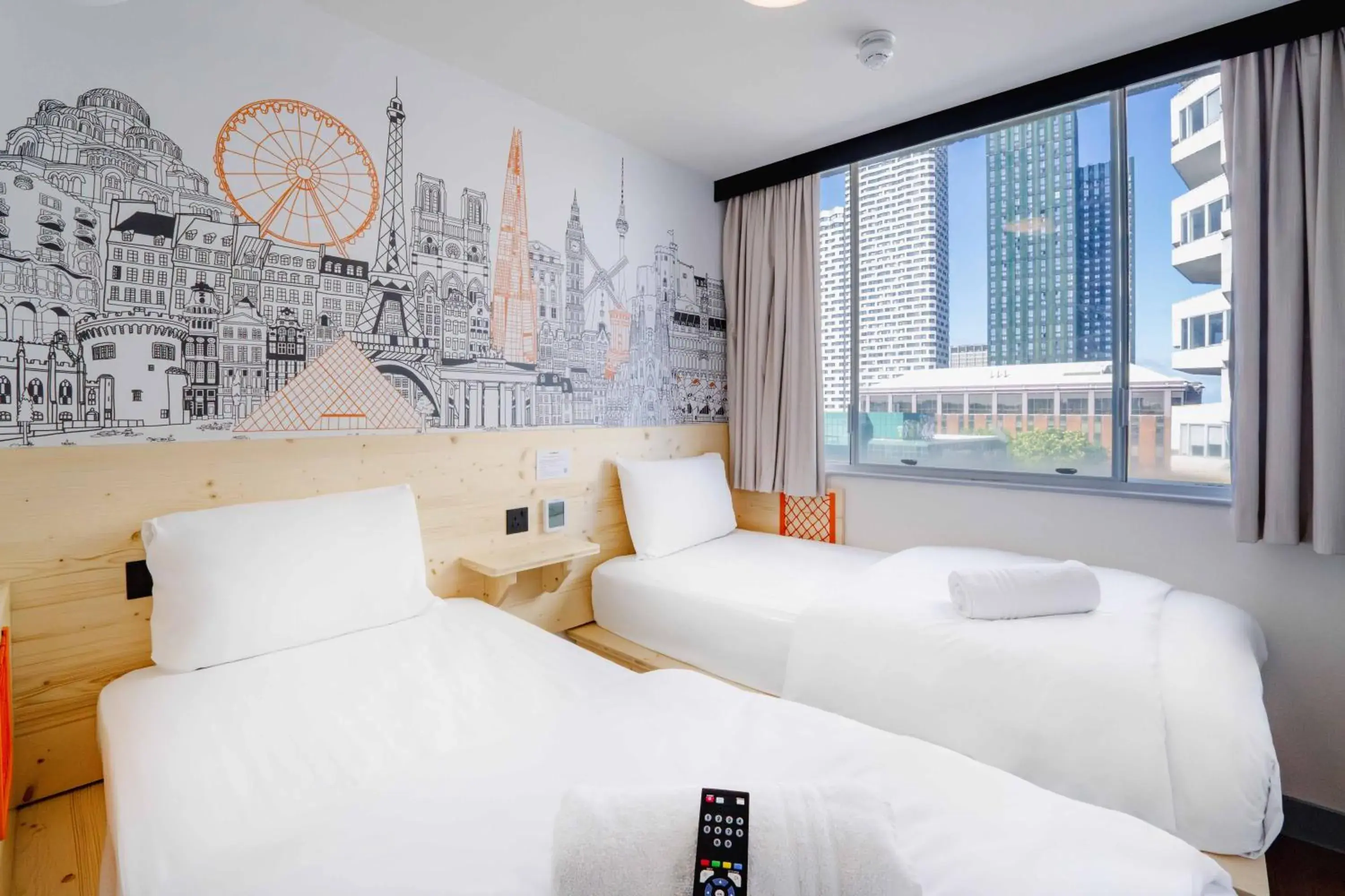 Bedroom, Bed in easyHotel Croydon Bedroom, Bed in easyHotel Croydon