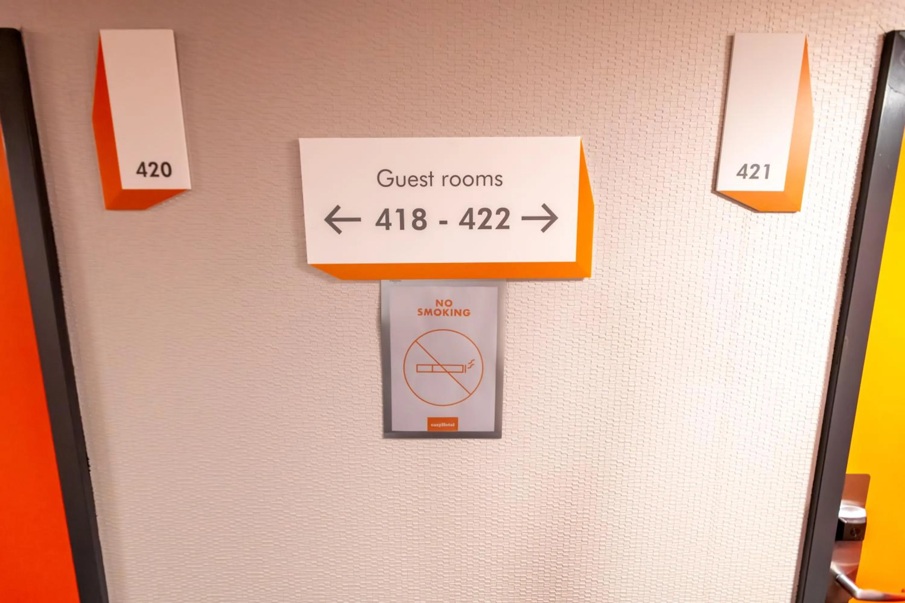 Floor plan in easyHotel Croydon