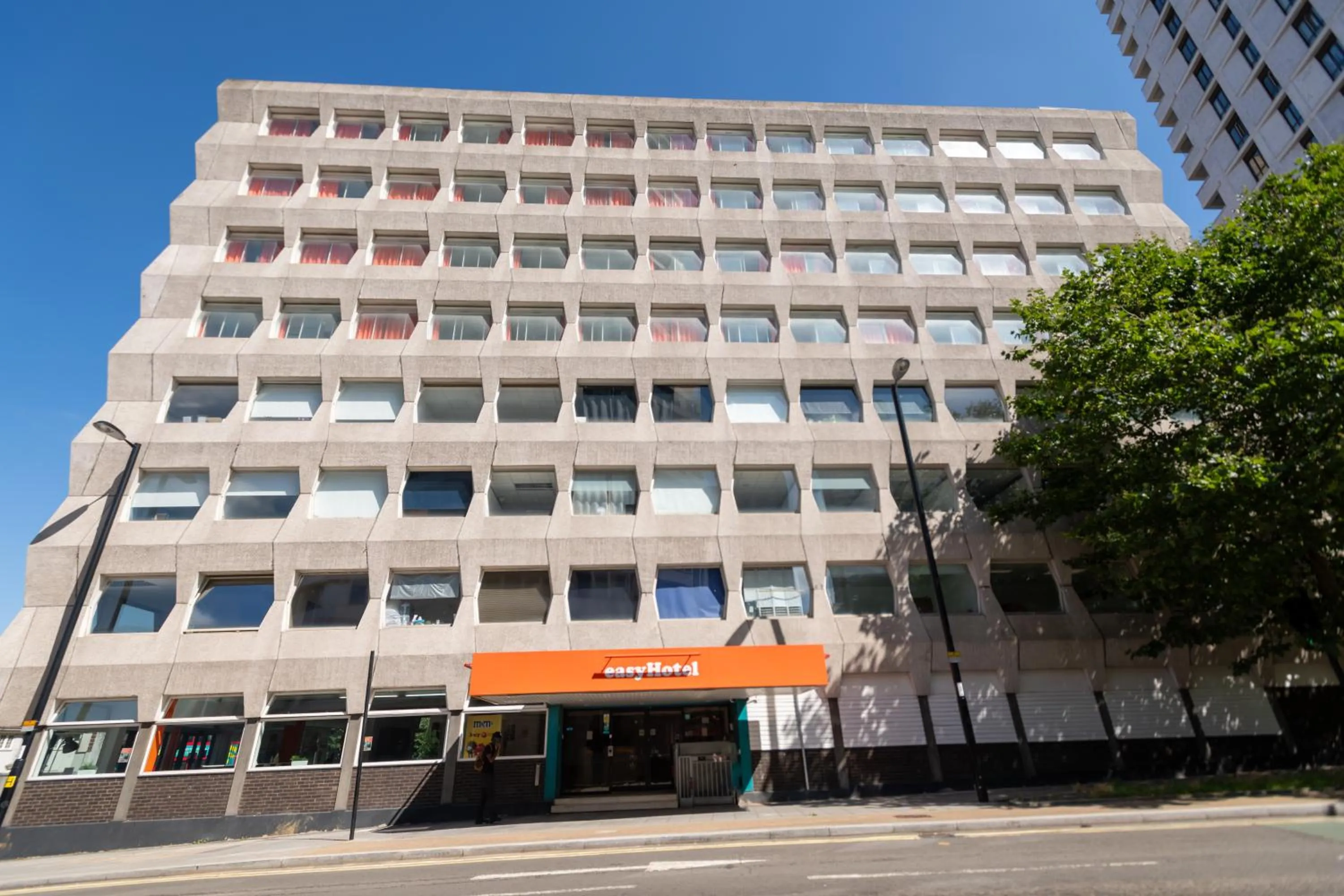Property building in easyHotel Croydon