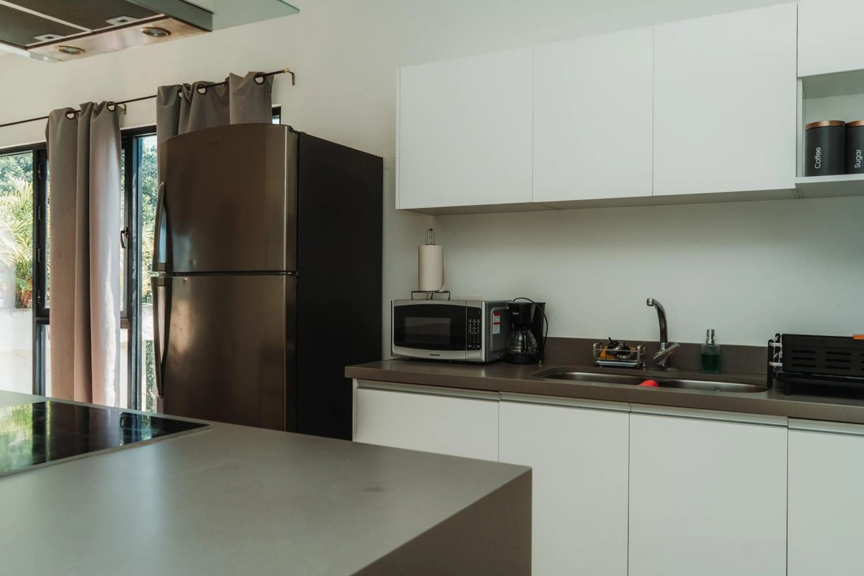 kitchen in Che Tulum Hostel & Bar Adults Only