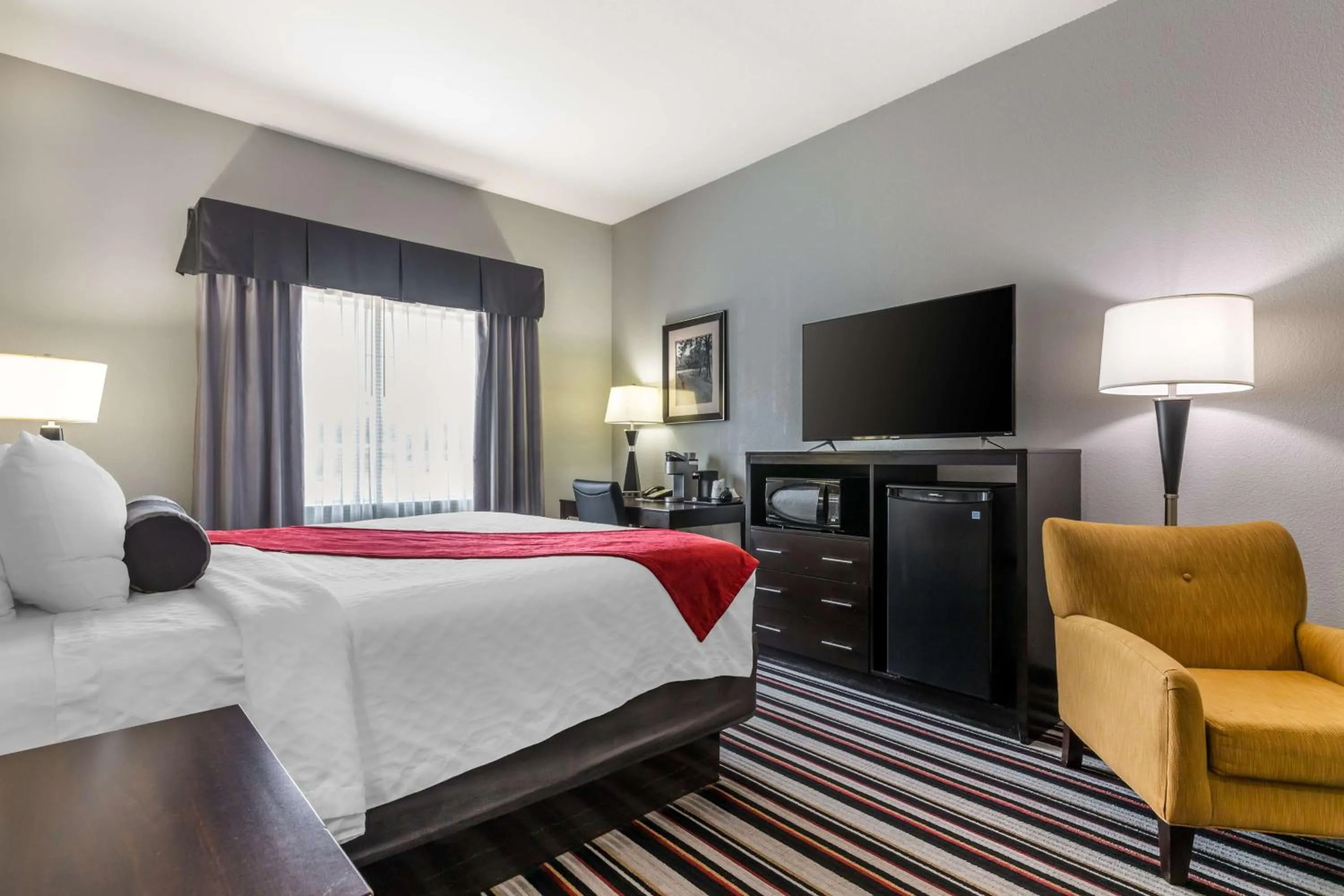 Bedroom, Bed in Best Western Plus Coweta's 1st Hotel