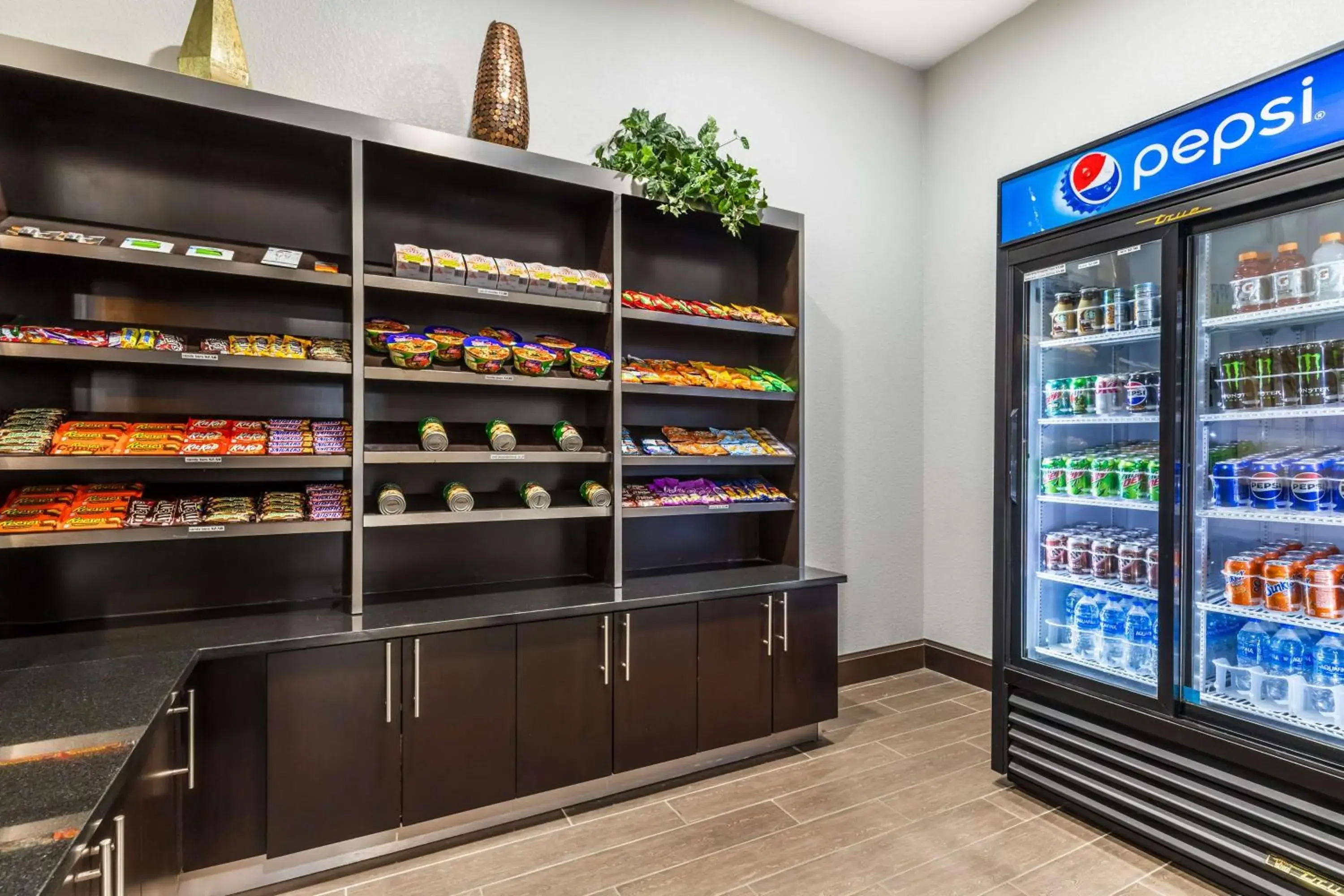 Property building in Best Western Plus Coweta's 1st Hotel Property building in Best Western Plus Coweta's 1st Hotel