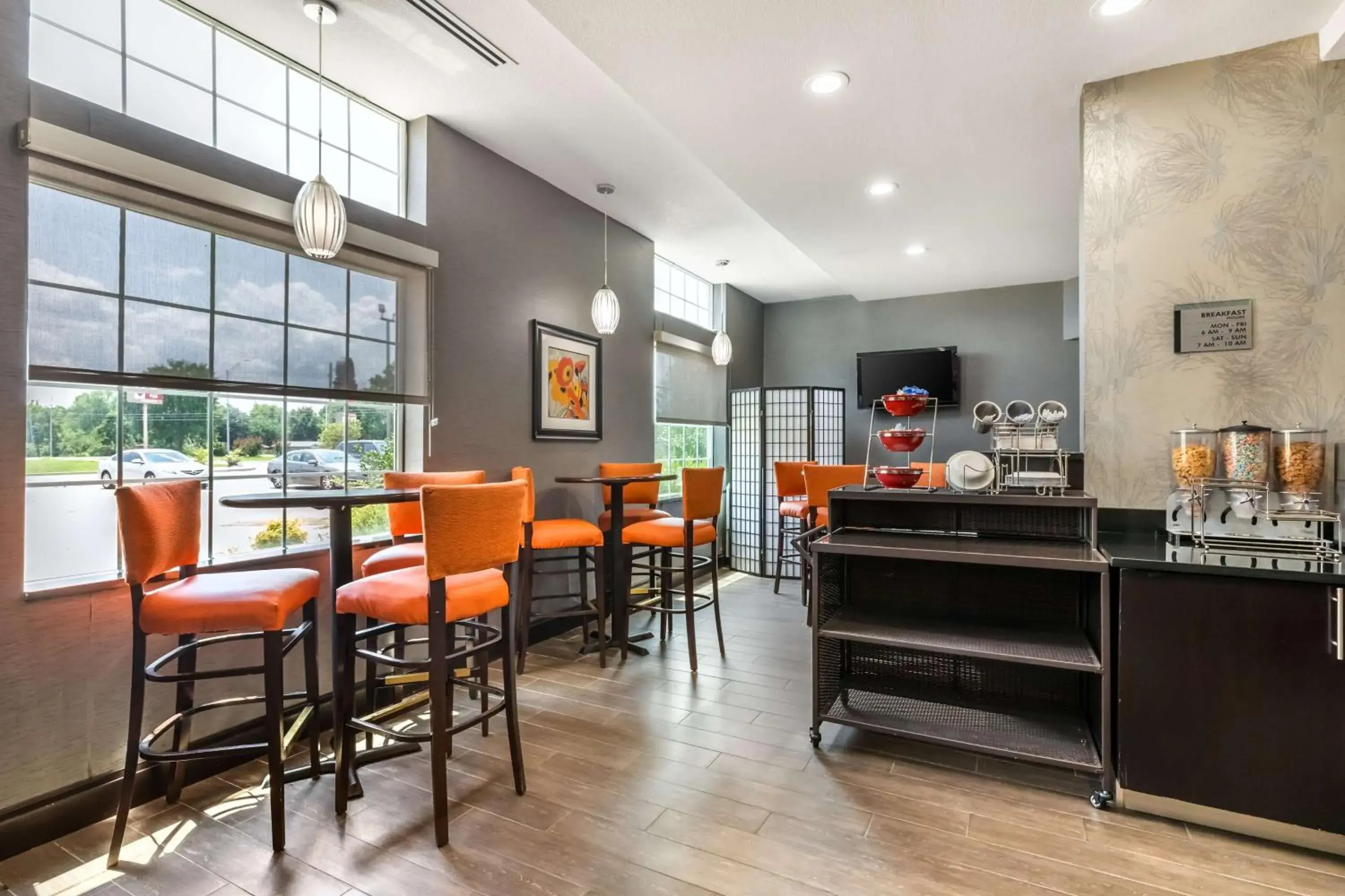 Breakfast in Best Western Plus Coweta's 1st Hotel Breakfast in Best Western Plus Coweta's 1st Hotel