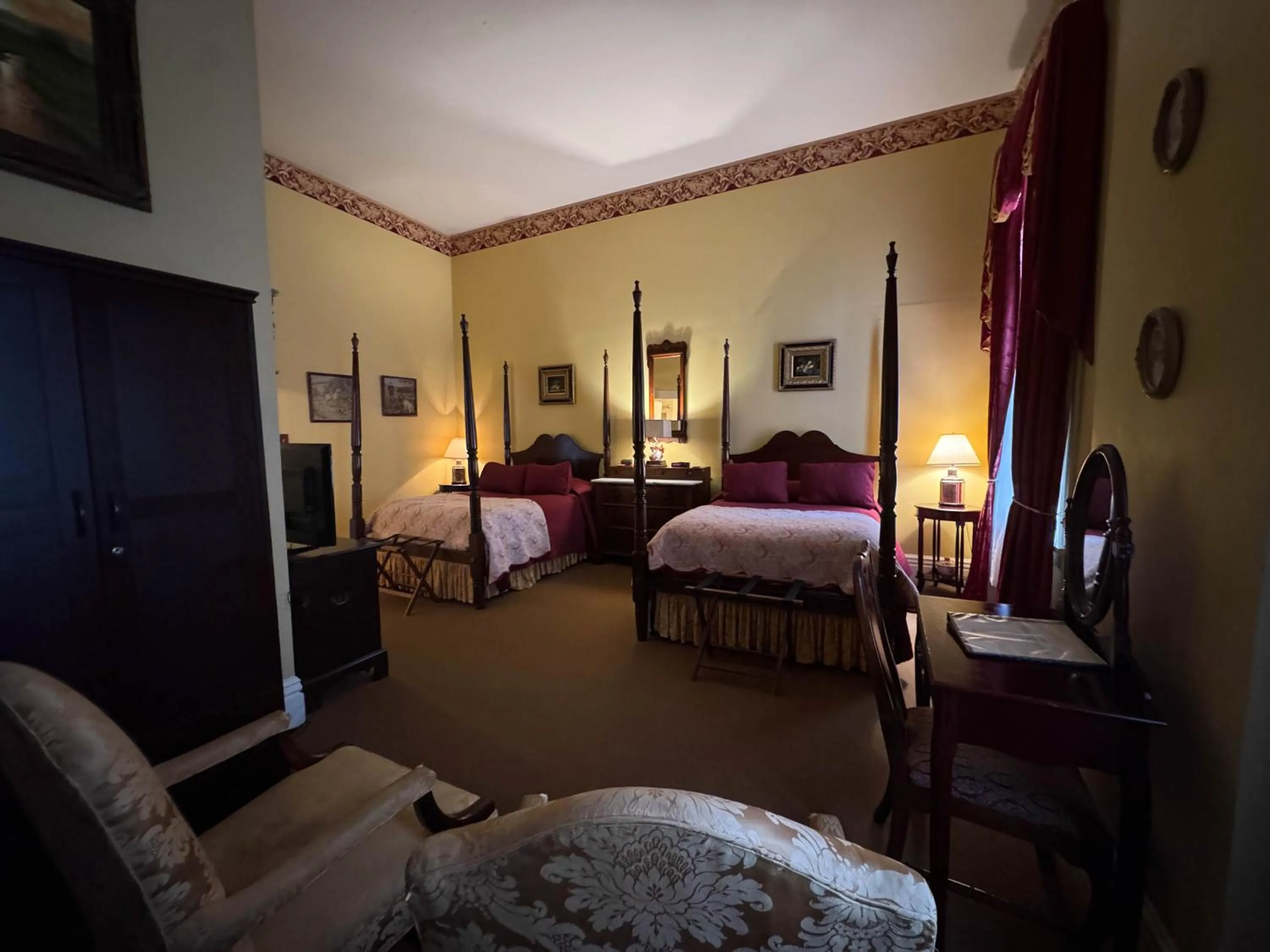 Bedroom, Bed in The Guest House Historic Mansion