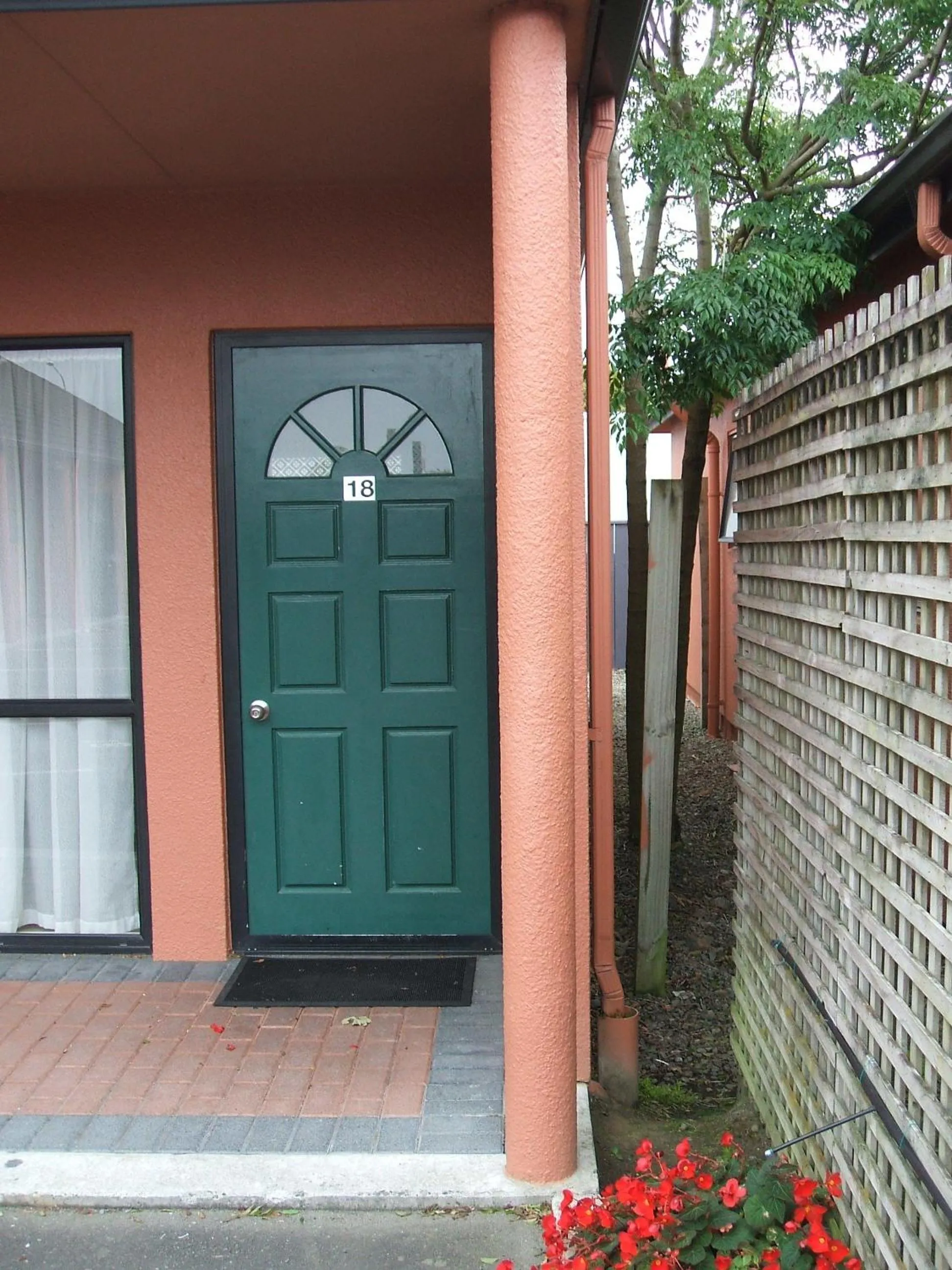 Facade/entrance in Pavilion Motel & Conference Centre