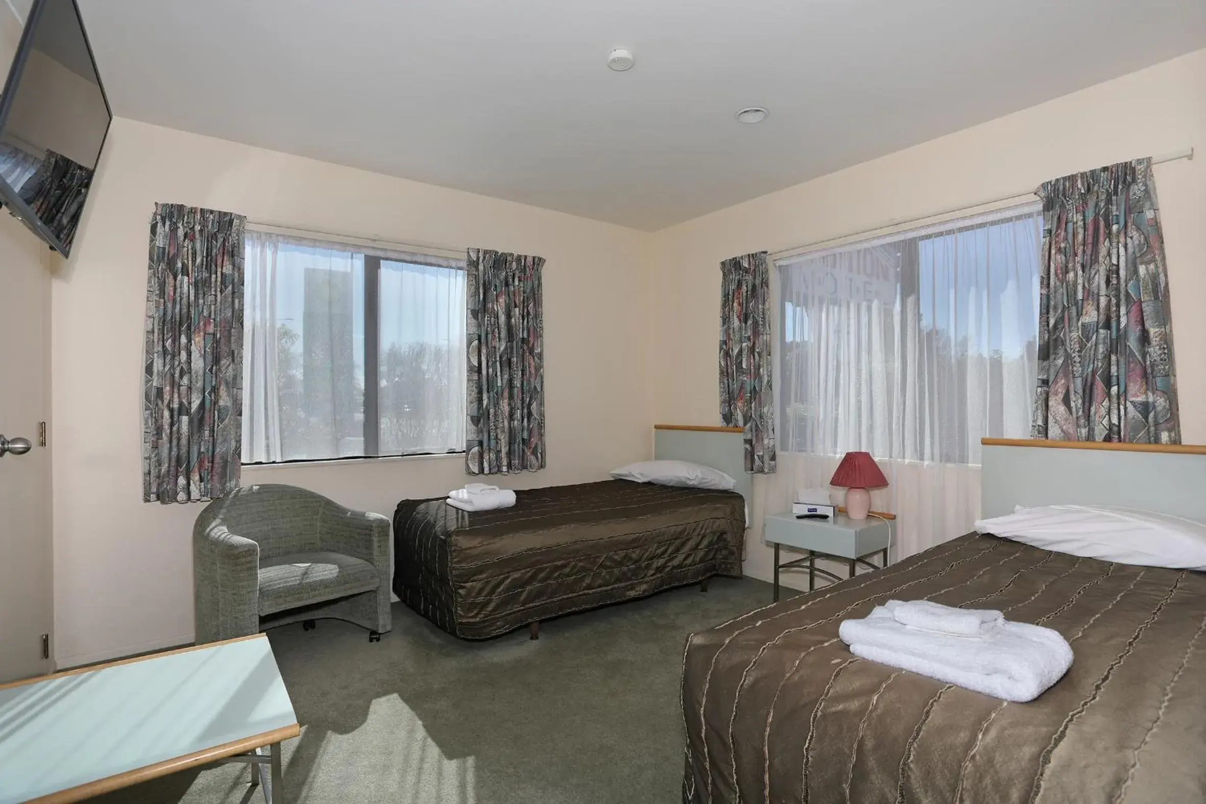 Two-Bedroom Apartment in Pavilion Motel & Conference Centre Two-Bedroom Apartment in Pavilion Motel & Conference Centre