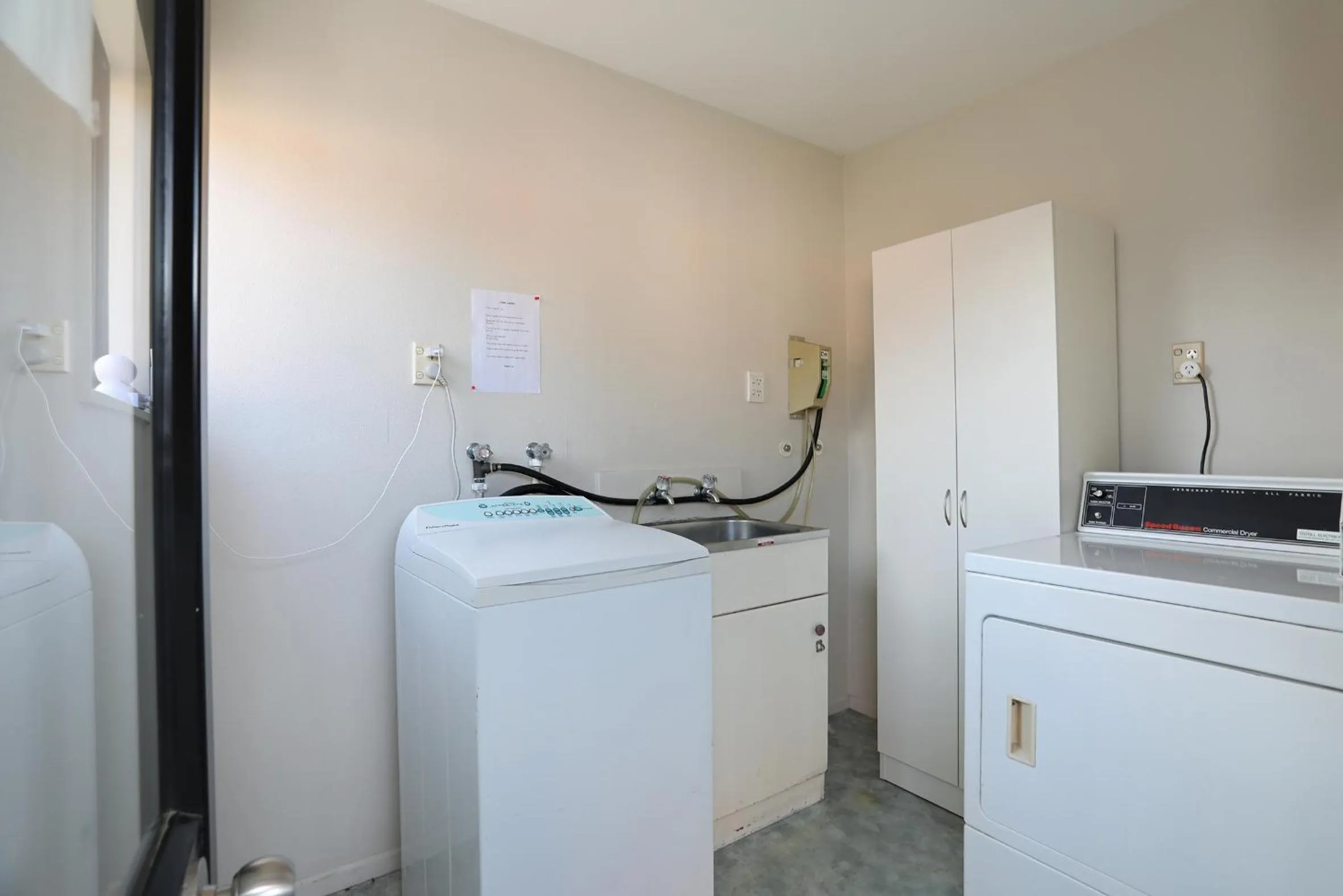 Area and facilities in Pavilion Motel & Conference Centre