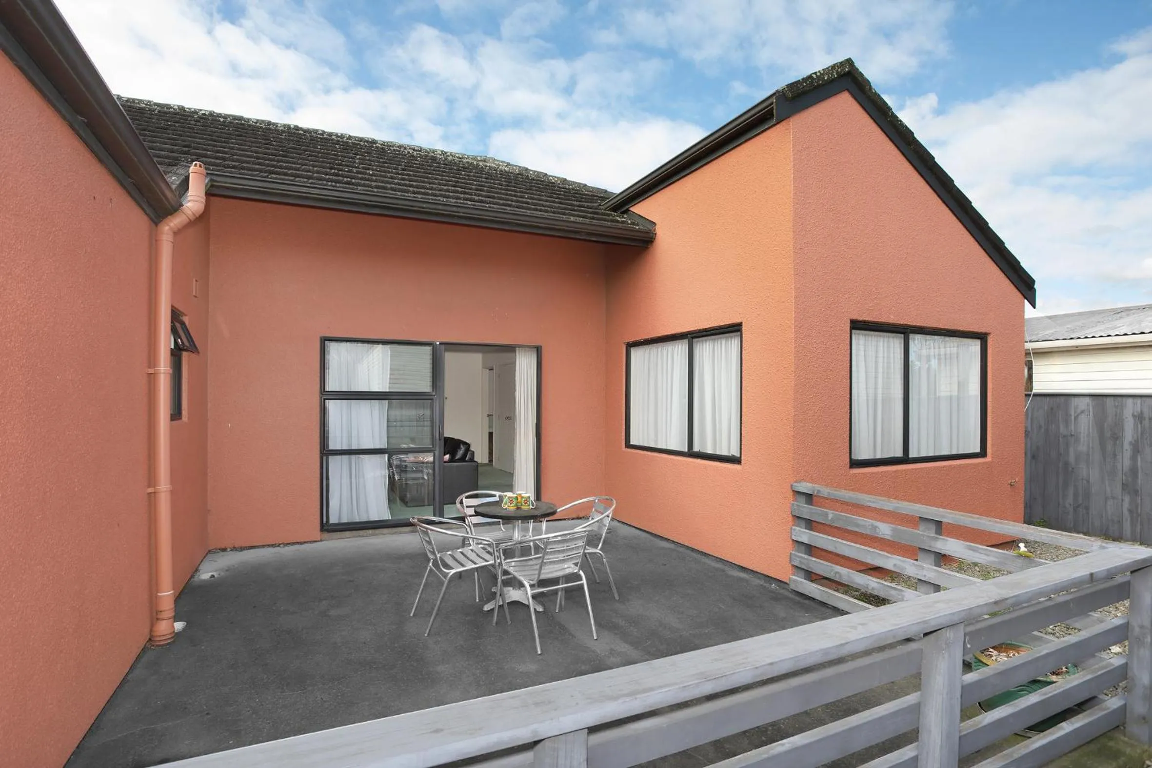 Patio in Pavilion Motel & Conference Centre