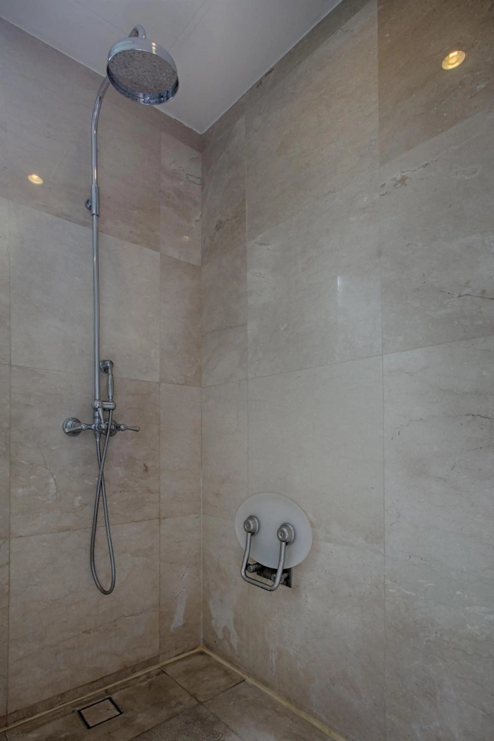 Shower in OK Divers Resort & Spa