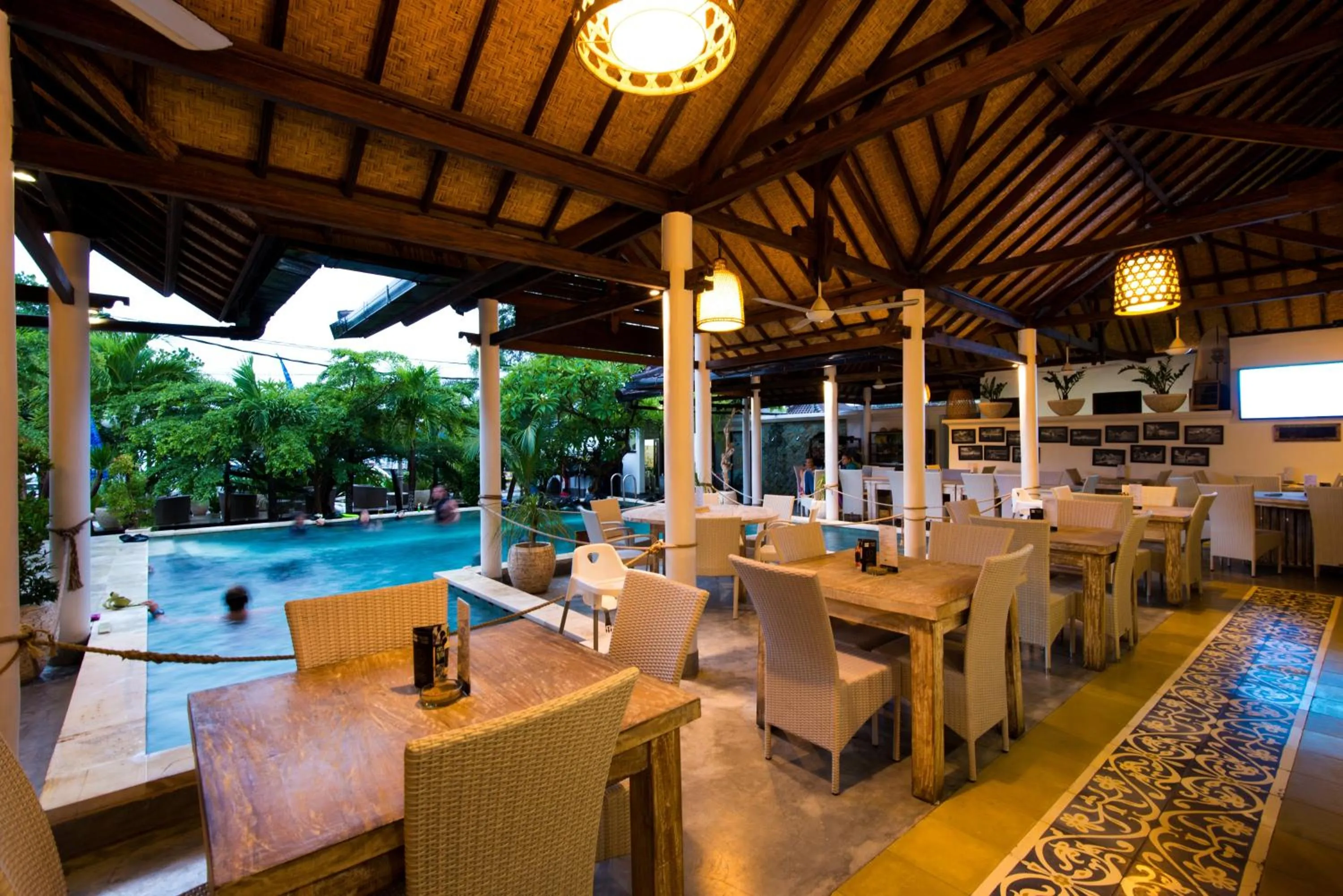 Restaurant/places to eat in OK Divers Resort & Spa