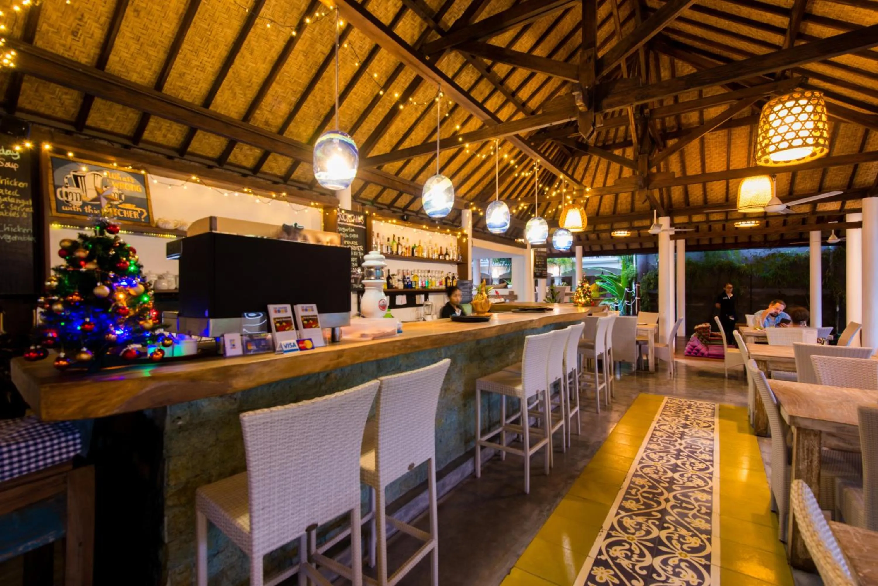 Lounge or bar in OK Divers Resort & Spa