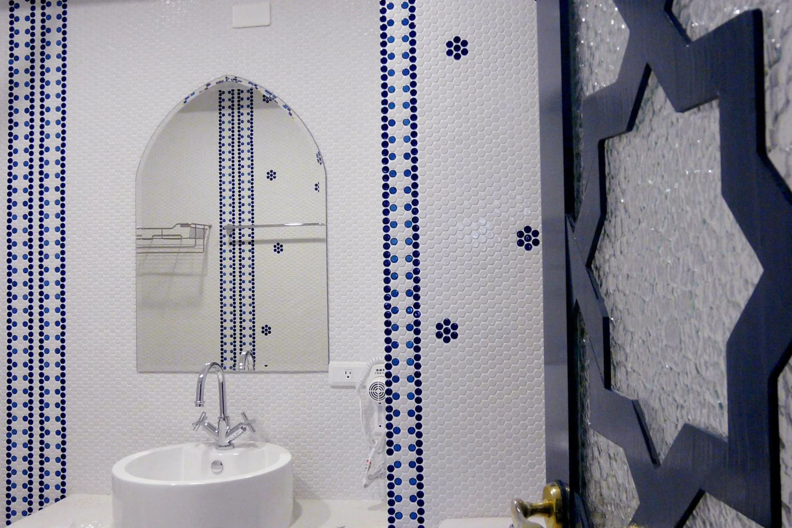 Bathroom in Moroccan Holiday Suite