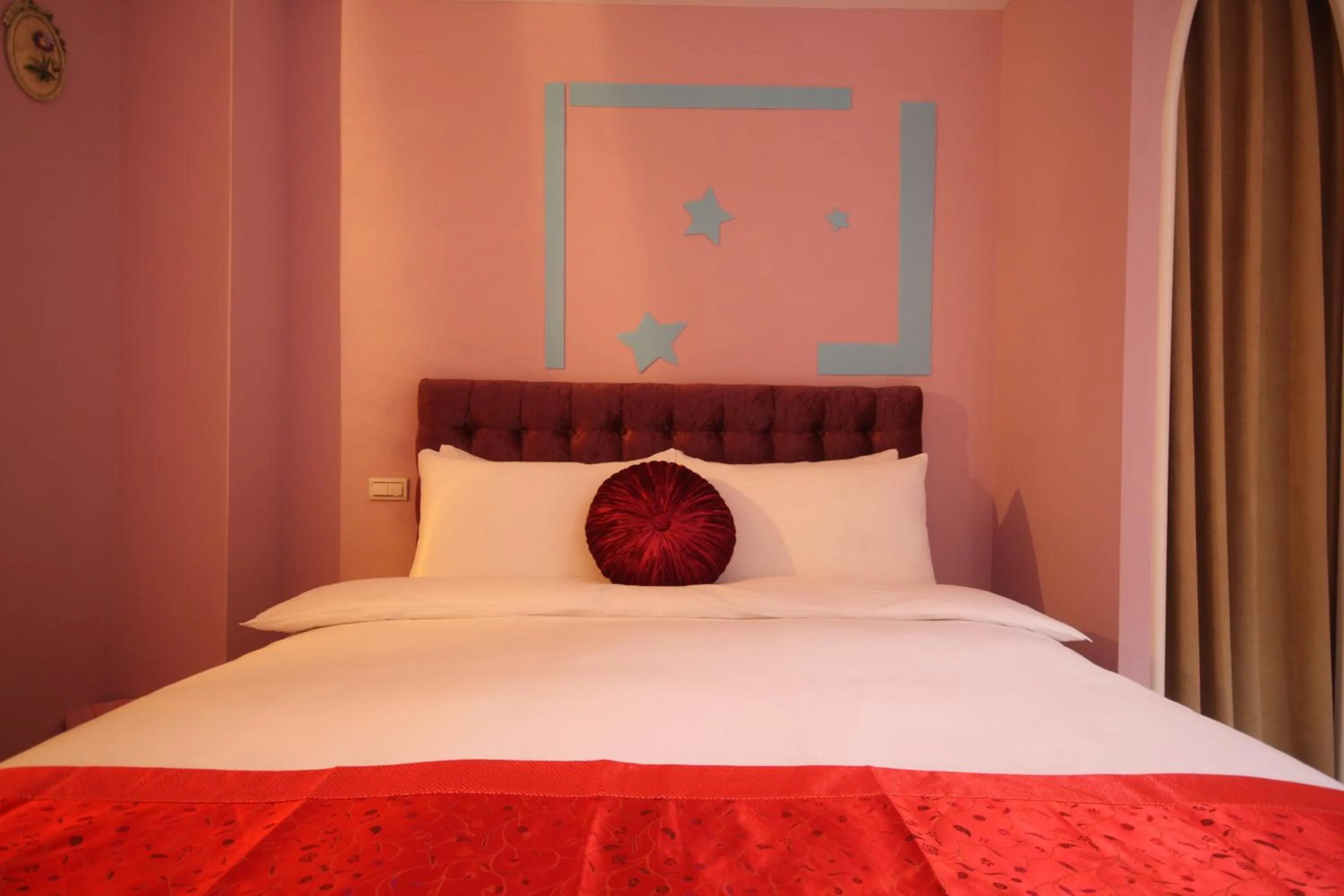 Moroccan Holiday Suite