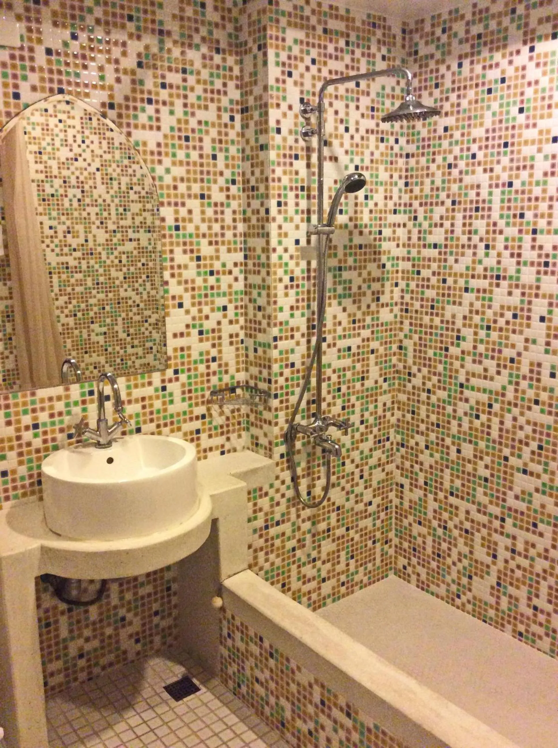 Bathroom in Moroccan Holiday Suite