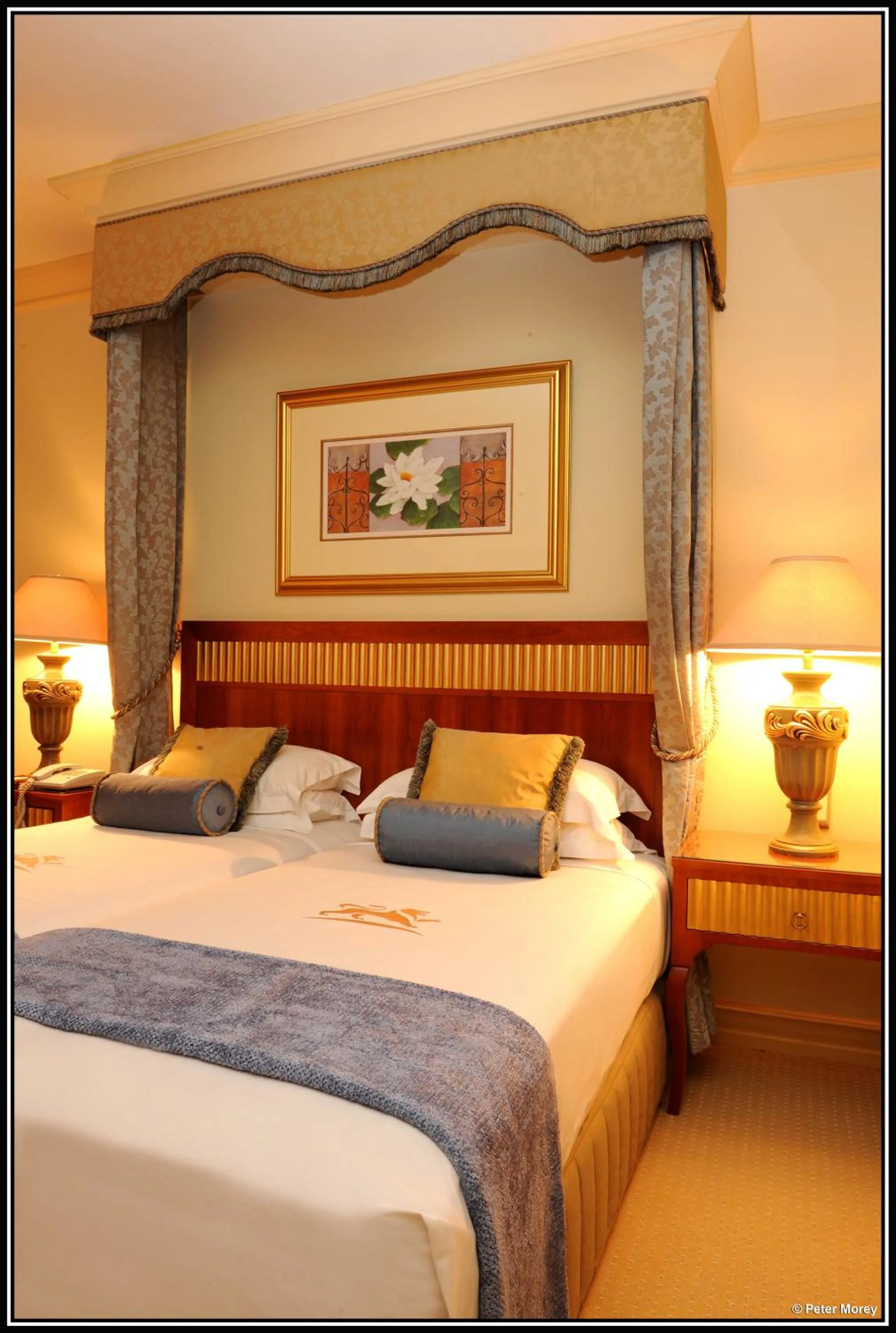Bedroom, Bed in Peermont D'oreale Grande at Emperors Palace
