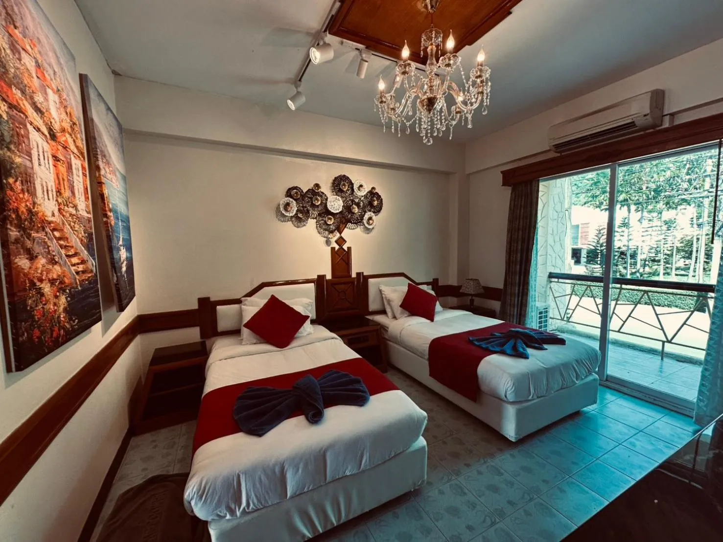 Bed in Koh Chang Resort