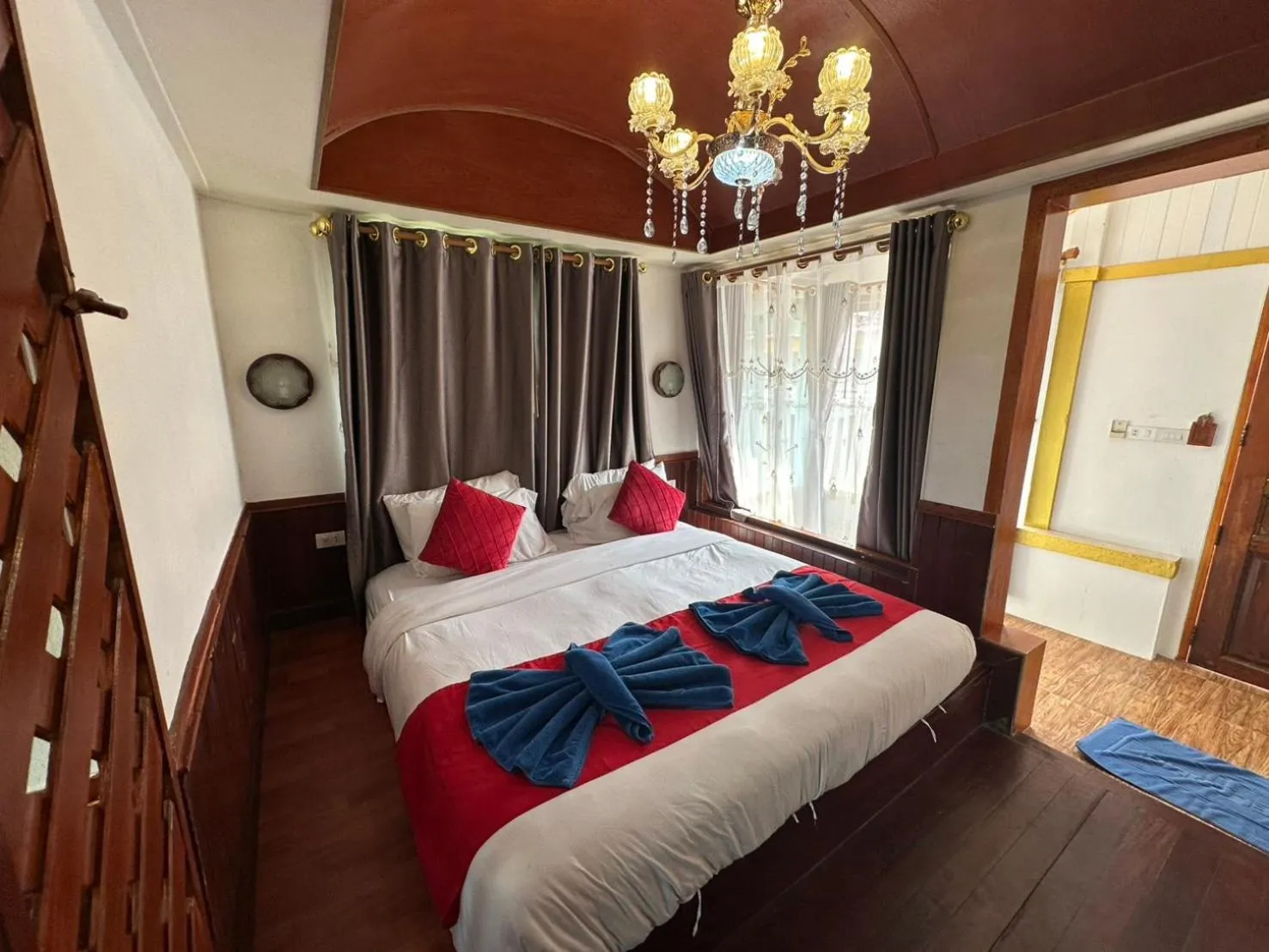 Bed in Koh Chang Resort