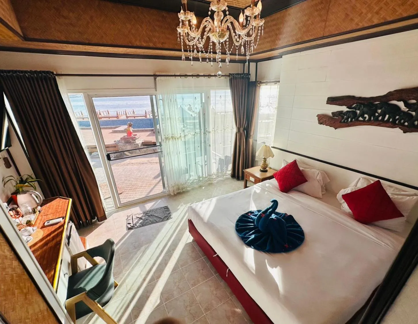 Bed in Koh Chang Resort