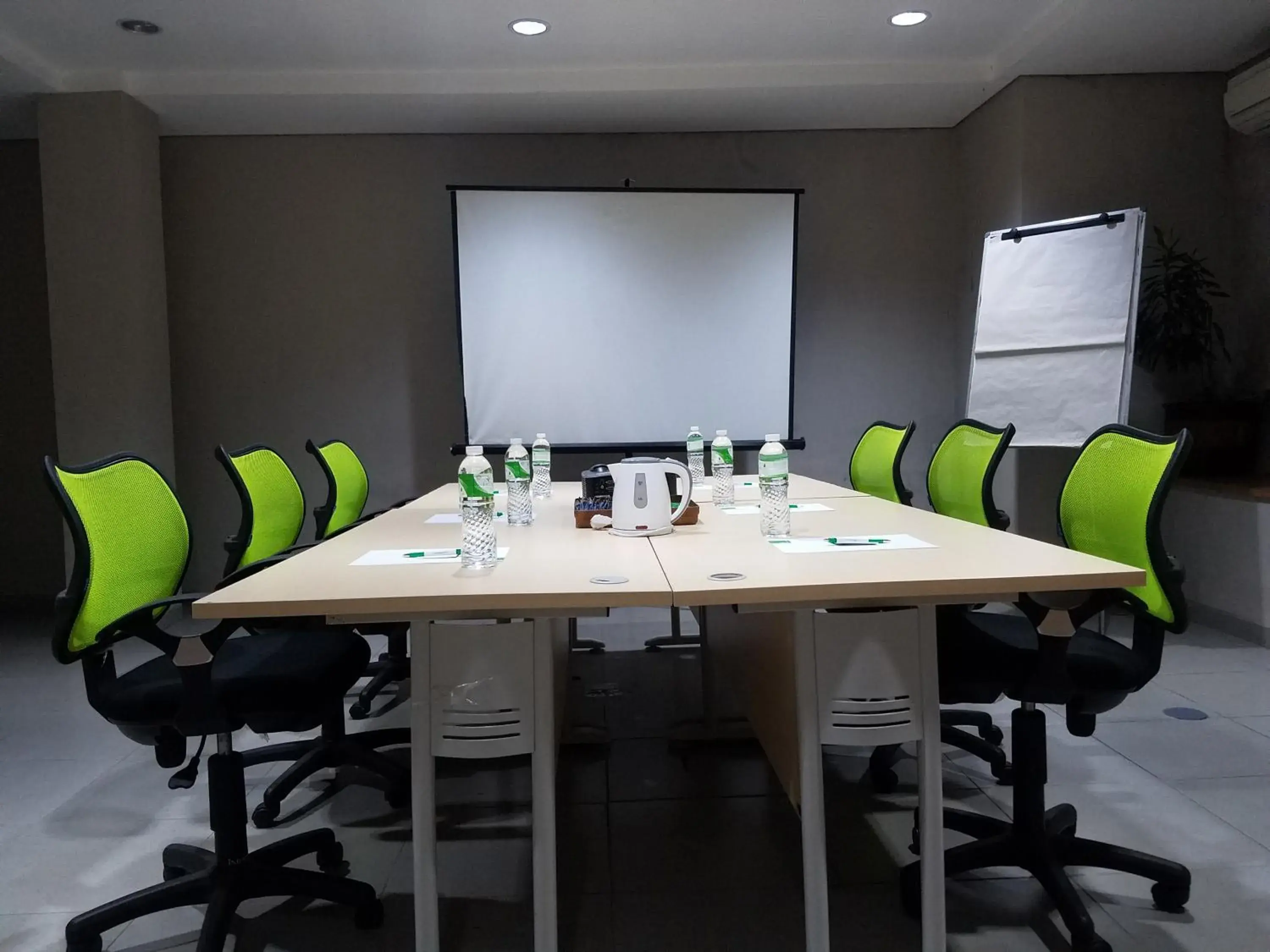 Property building in LeGreen Suite Kuningan Property building in LeGreen Suite Kuningan