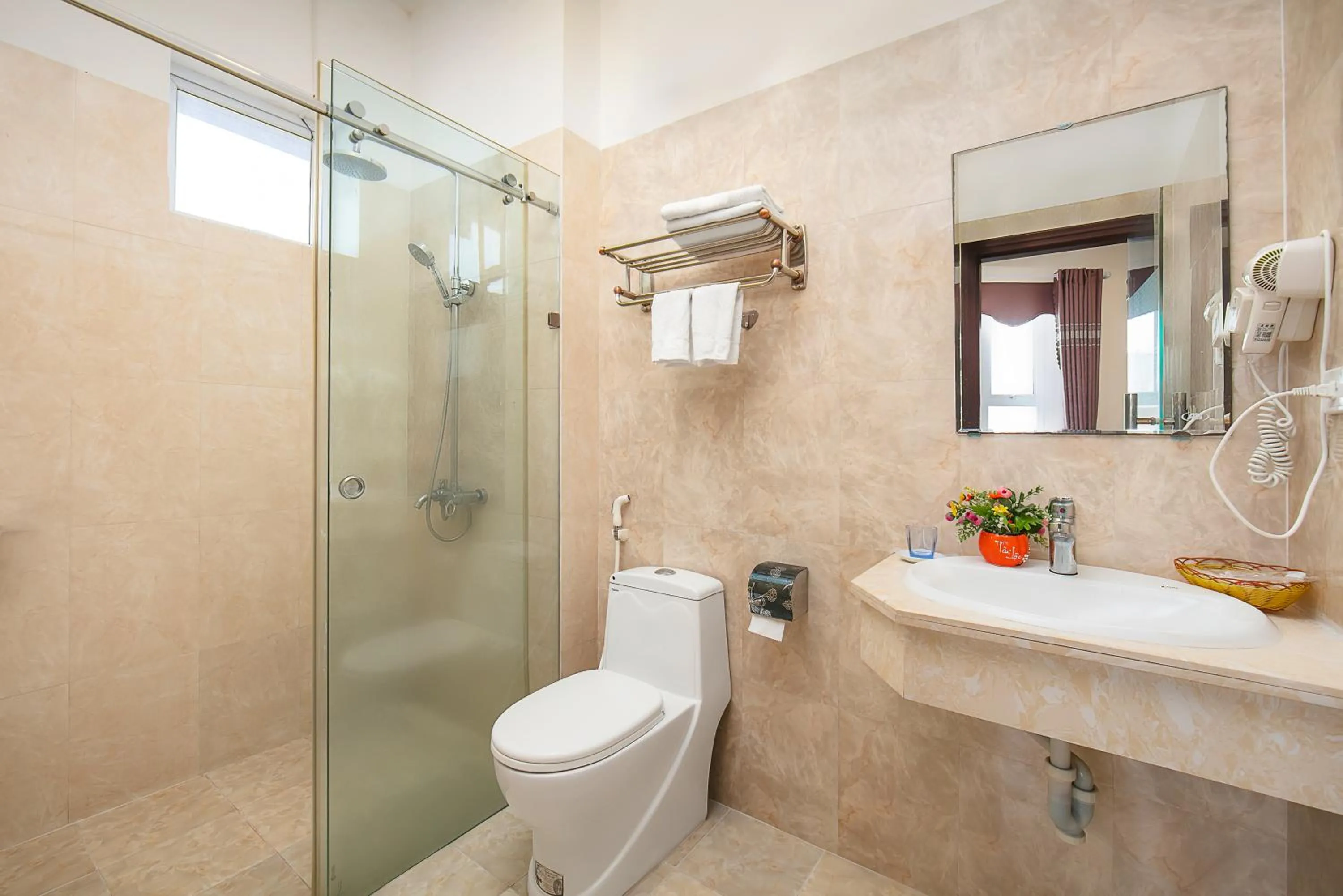 Bathroom in New Airport Hotel