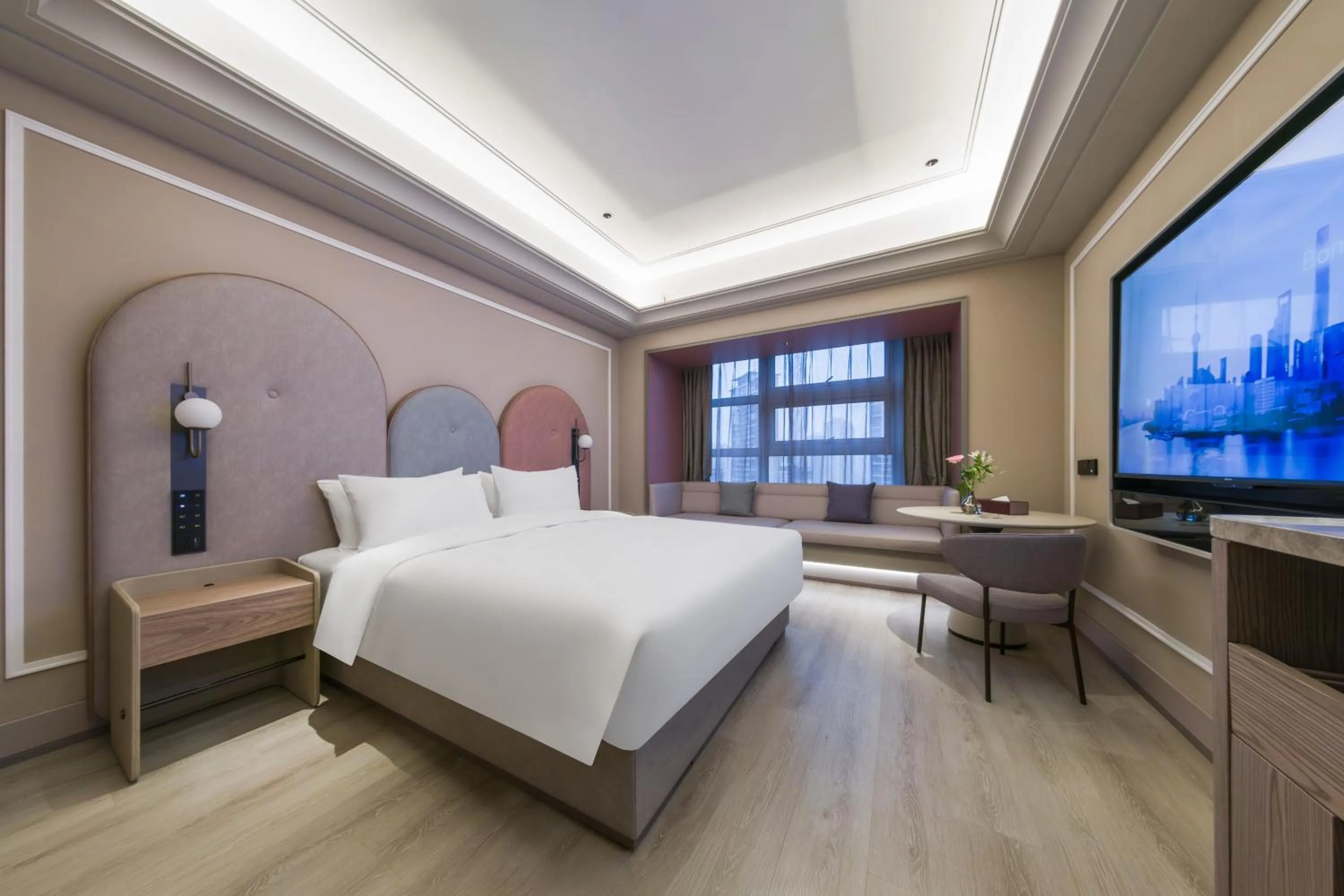 Bed in Mercure Wuxi East Railway Station