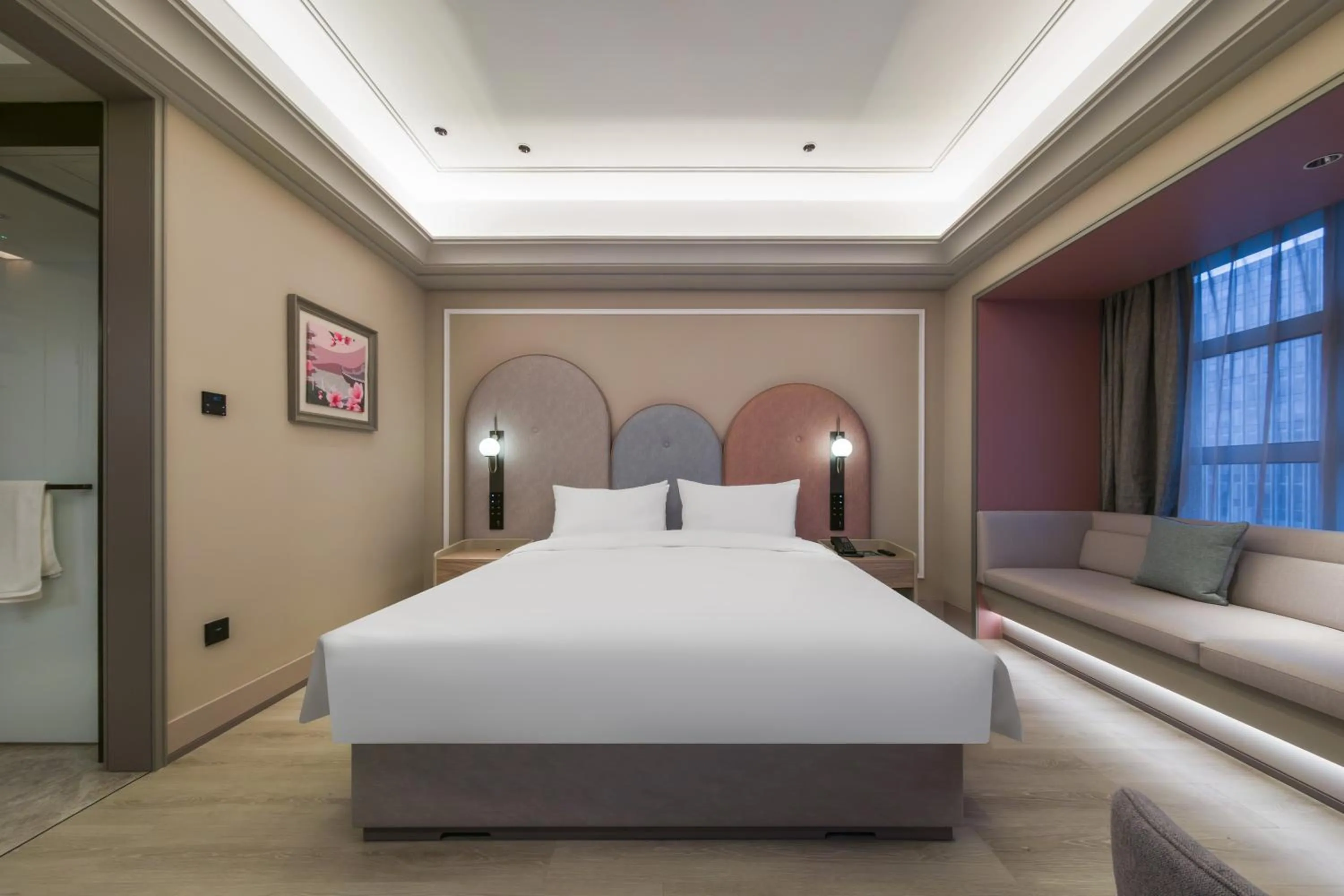 Bed in Mercure Wuxi East Railway Station