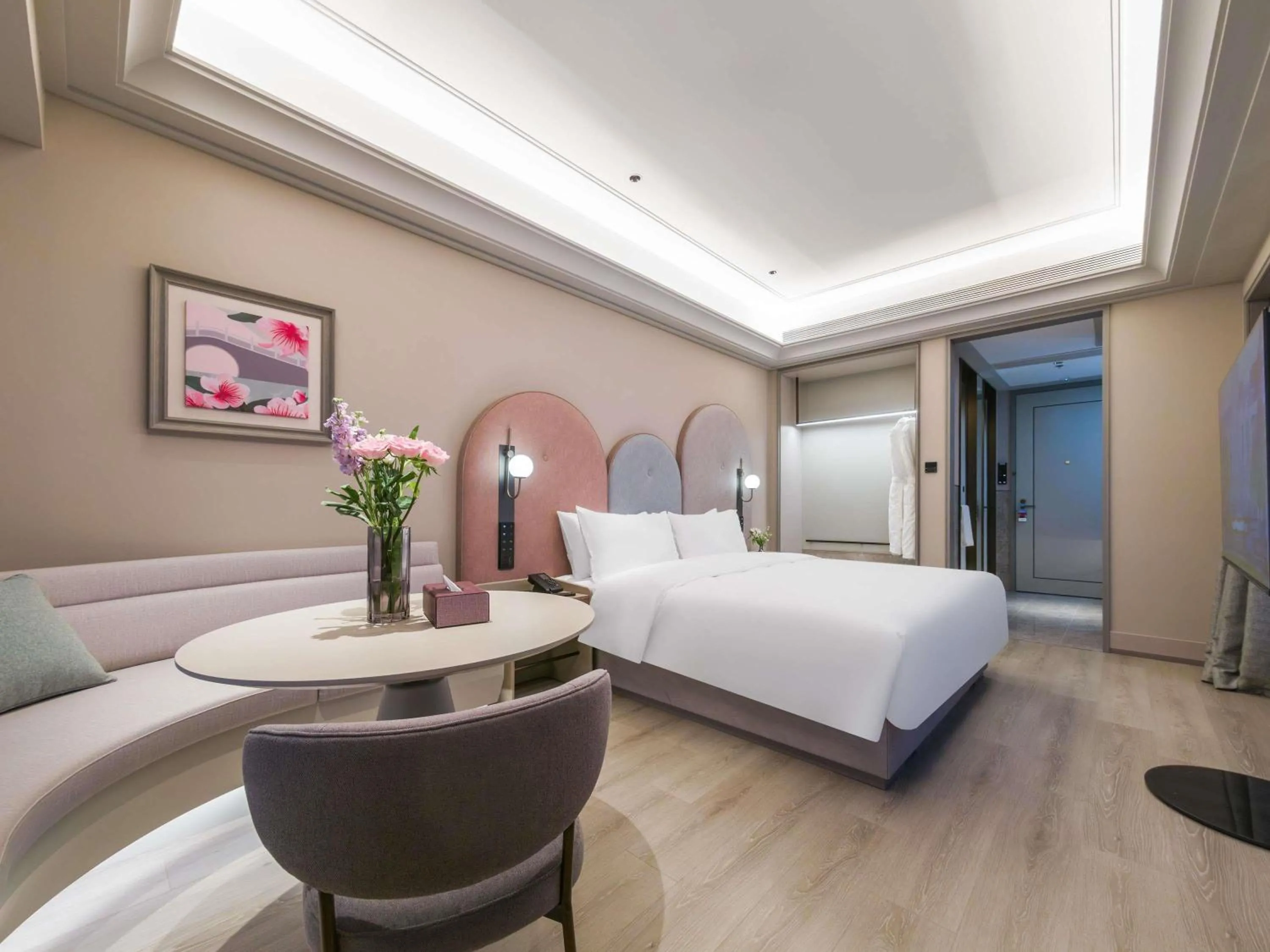 Bedroom, Bed in Mercure Wuxi East Railway Station