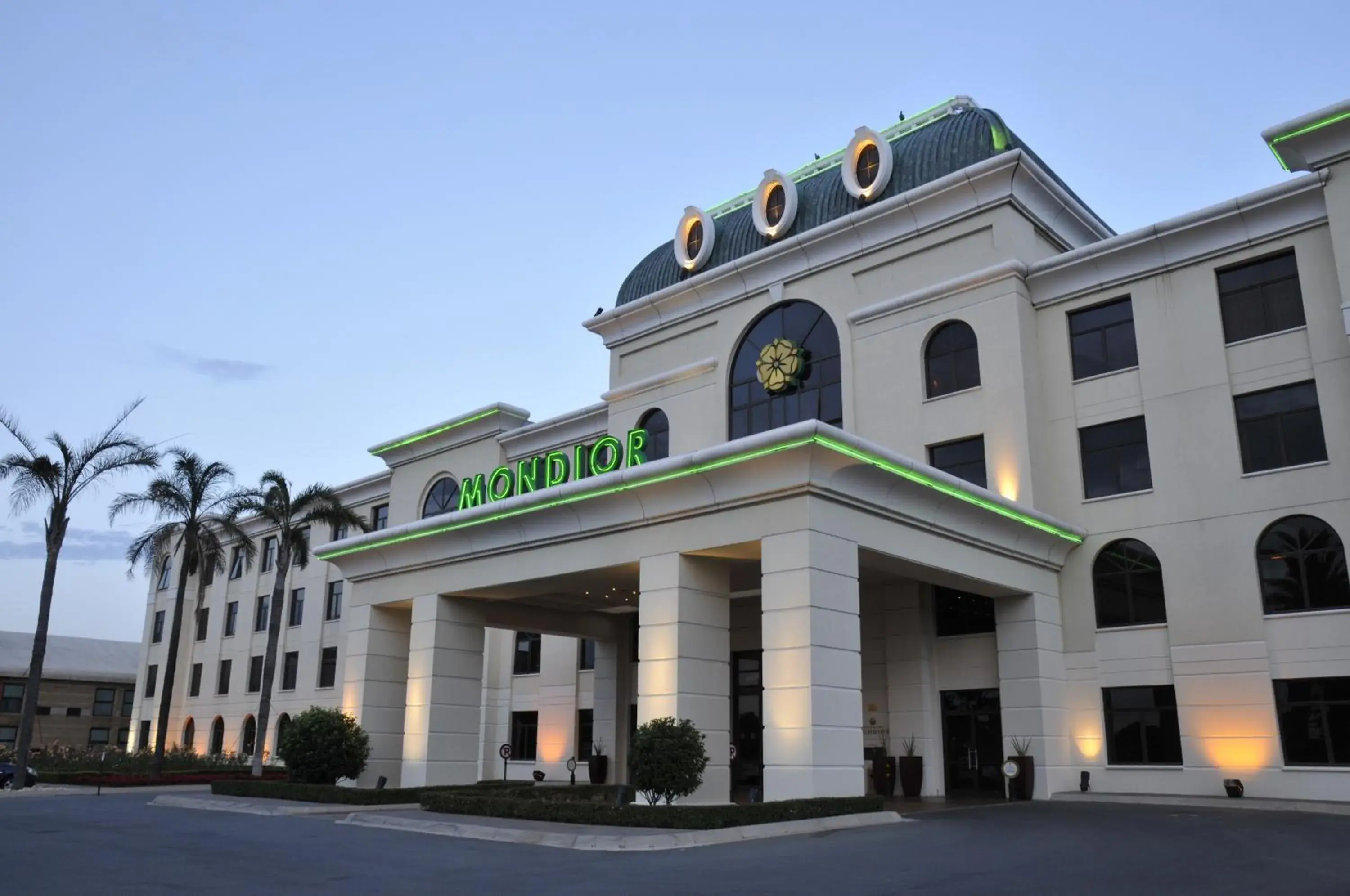 Facade/entrance in Mondior at Emperors Palace Facade/entrance in Mondior at Emperors Palace