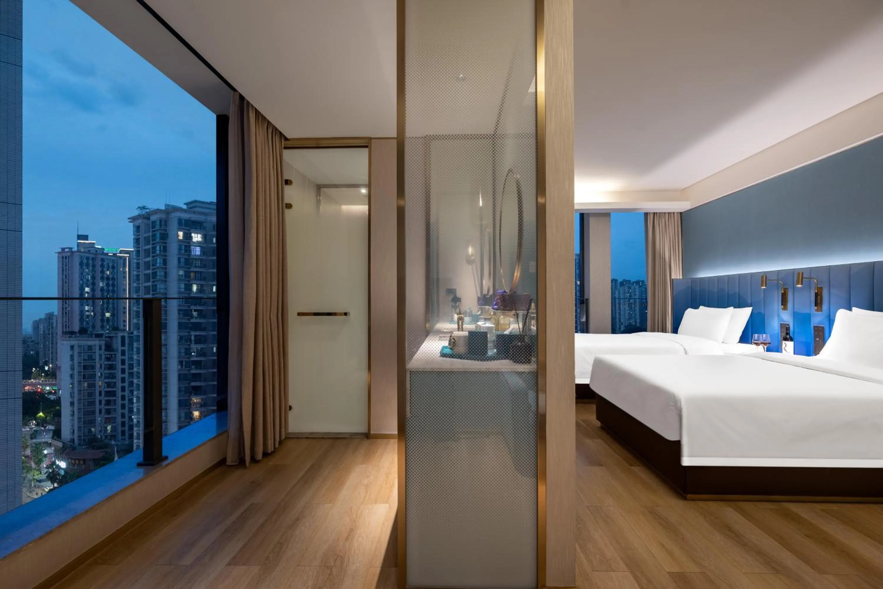 Bedroom, Bed in Manxin Hotel, Guanyinqiao, Chongqing