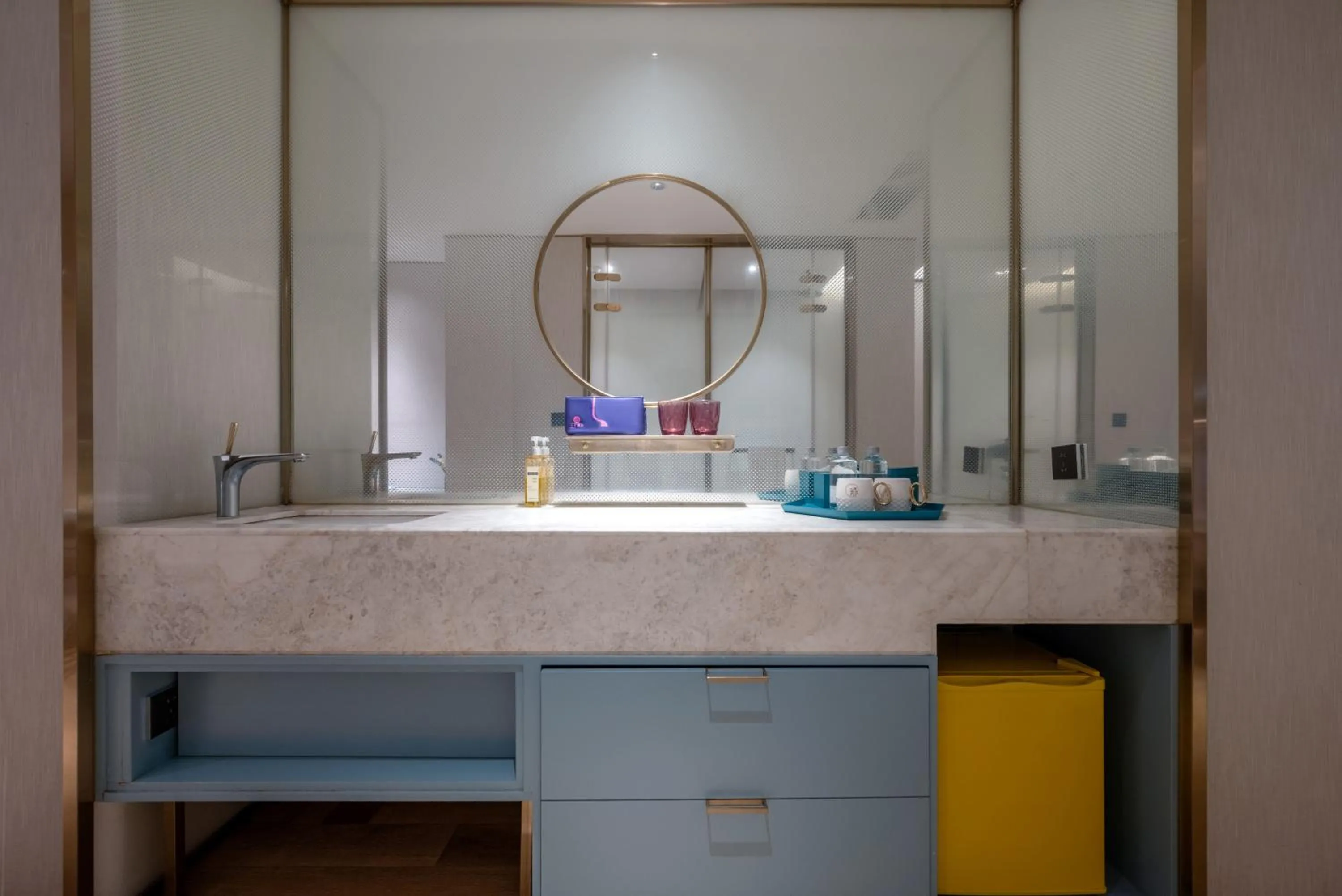 Bathroom in Manxin Hotel, Guanyinqiao, Chongqing