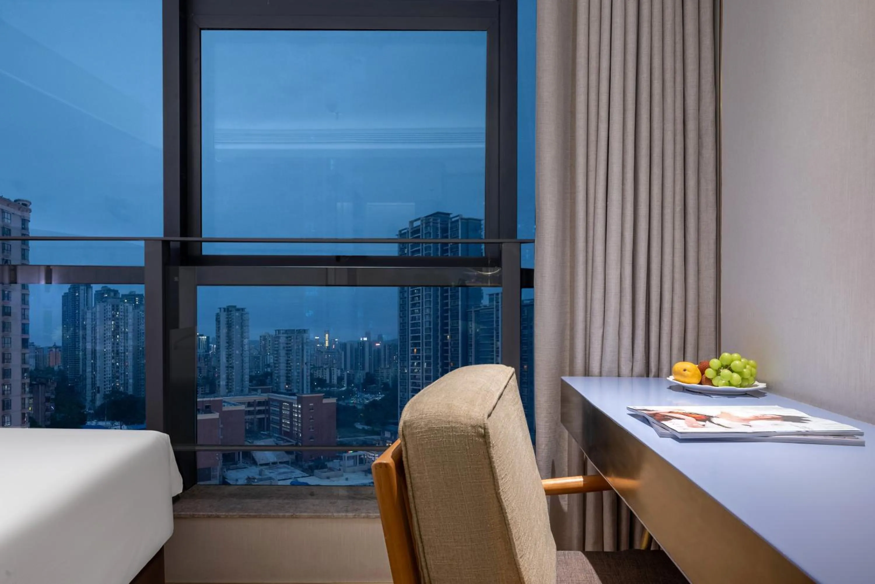 Bedroom, Bed in Manxin Hotel, Guanyinqiao, Chongqing