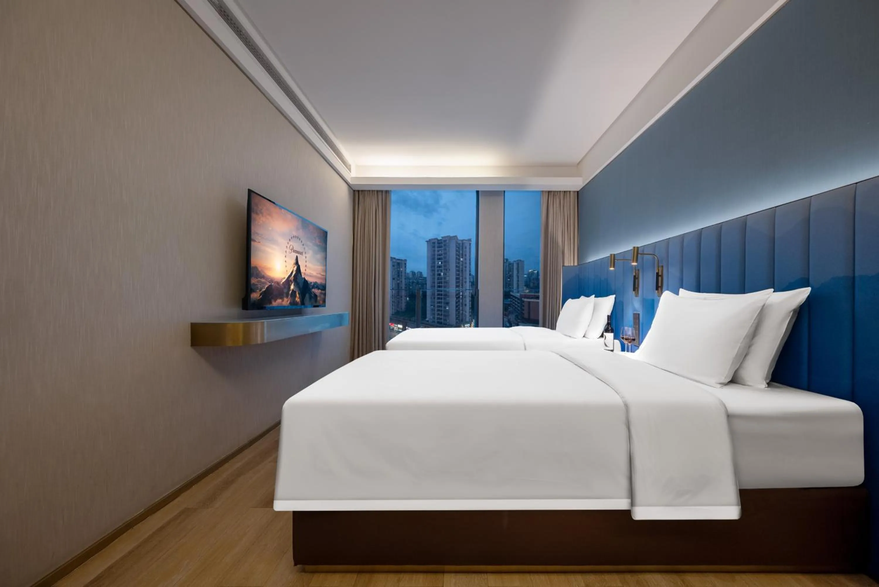 Bed in Manxin Hotel, Guanyinqiao, Chongqing