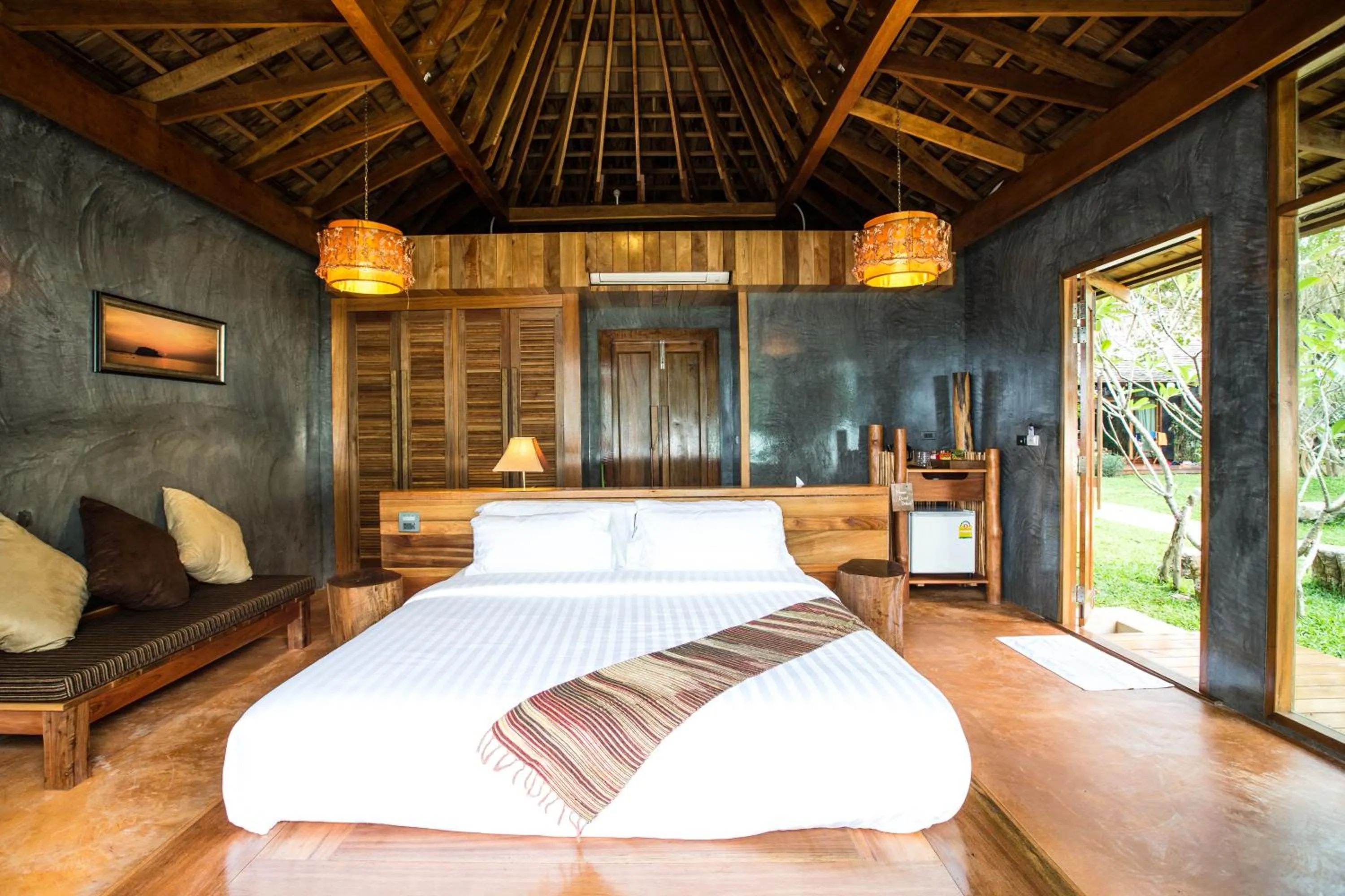 Bed in Andalay Beach Resort Koh Libong
