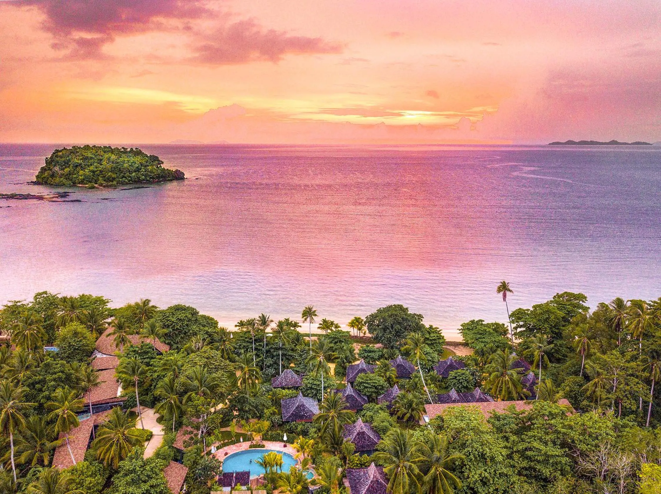 Sunset in Andalay Beach Resort Koh Libong