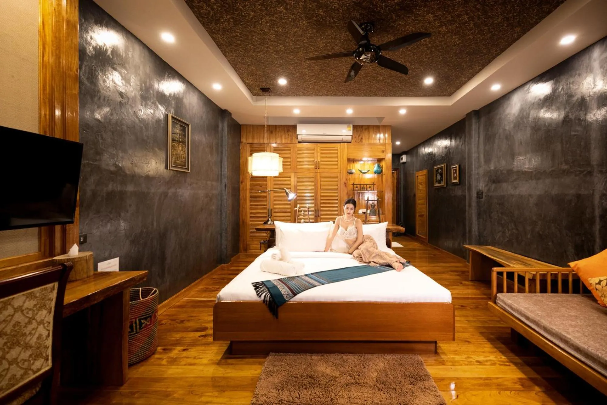 Bed in Andalay Beach Resort Koh Libong