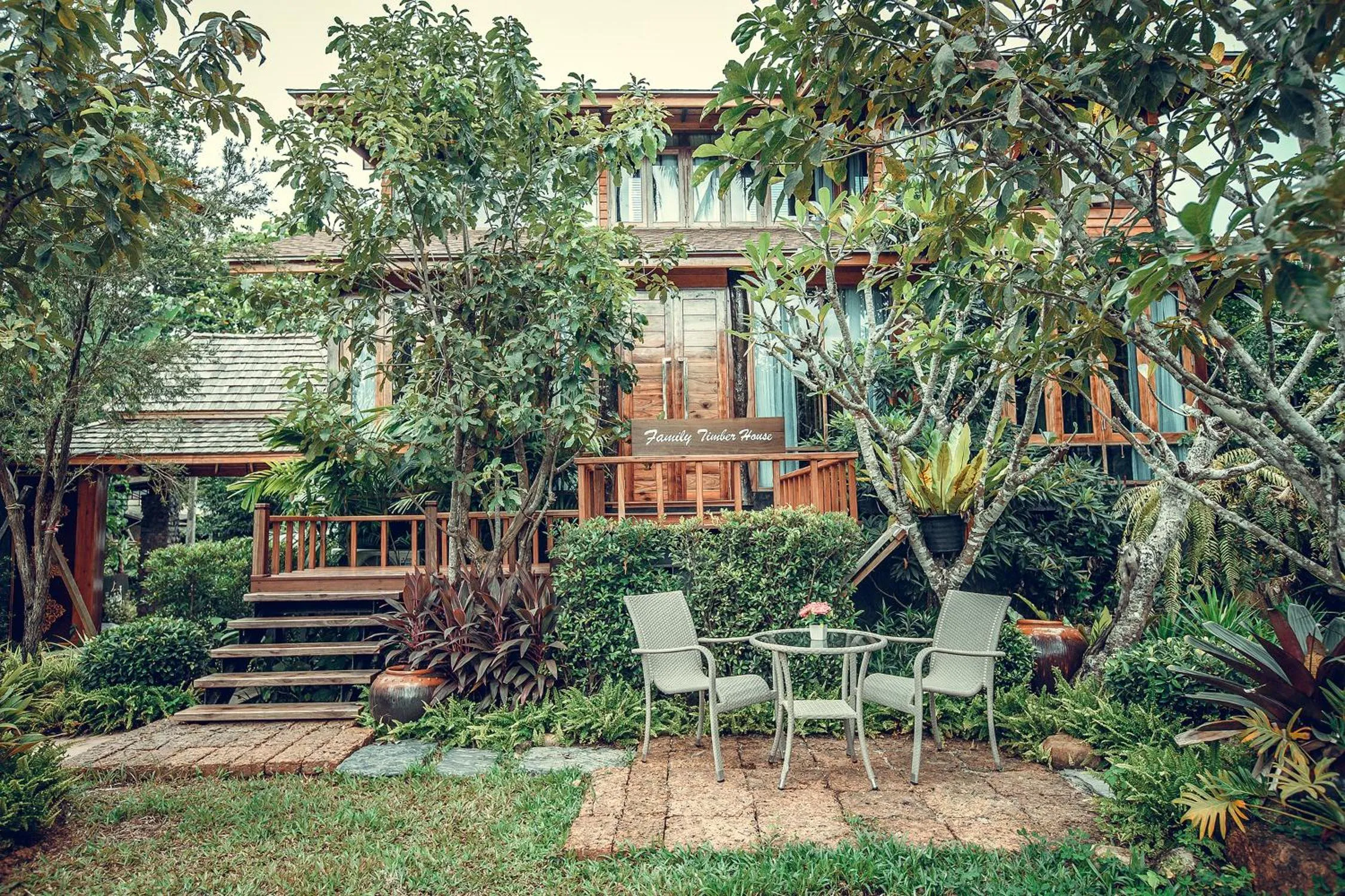 Property building in Andalay Beach Resort Koh Libong