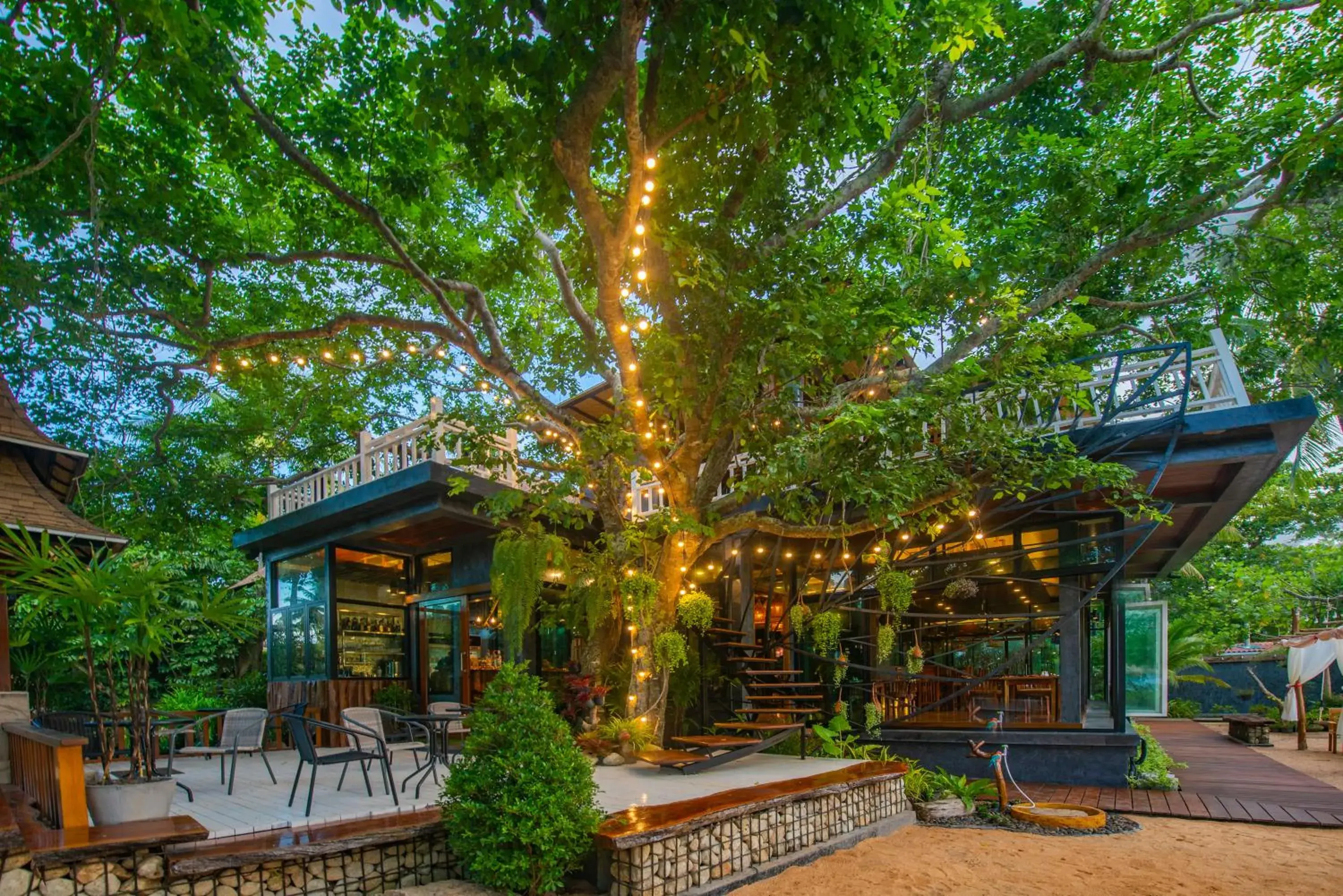 Restaurant/places to eat in Andalay Beach Resort Koh Libong Restaurant/places to eat in Andalay Beach Resort Koh Libong