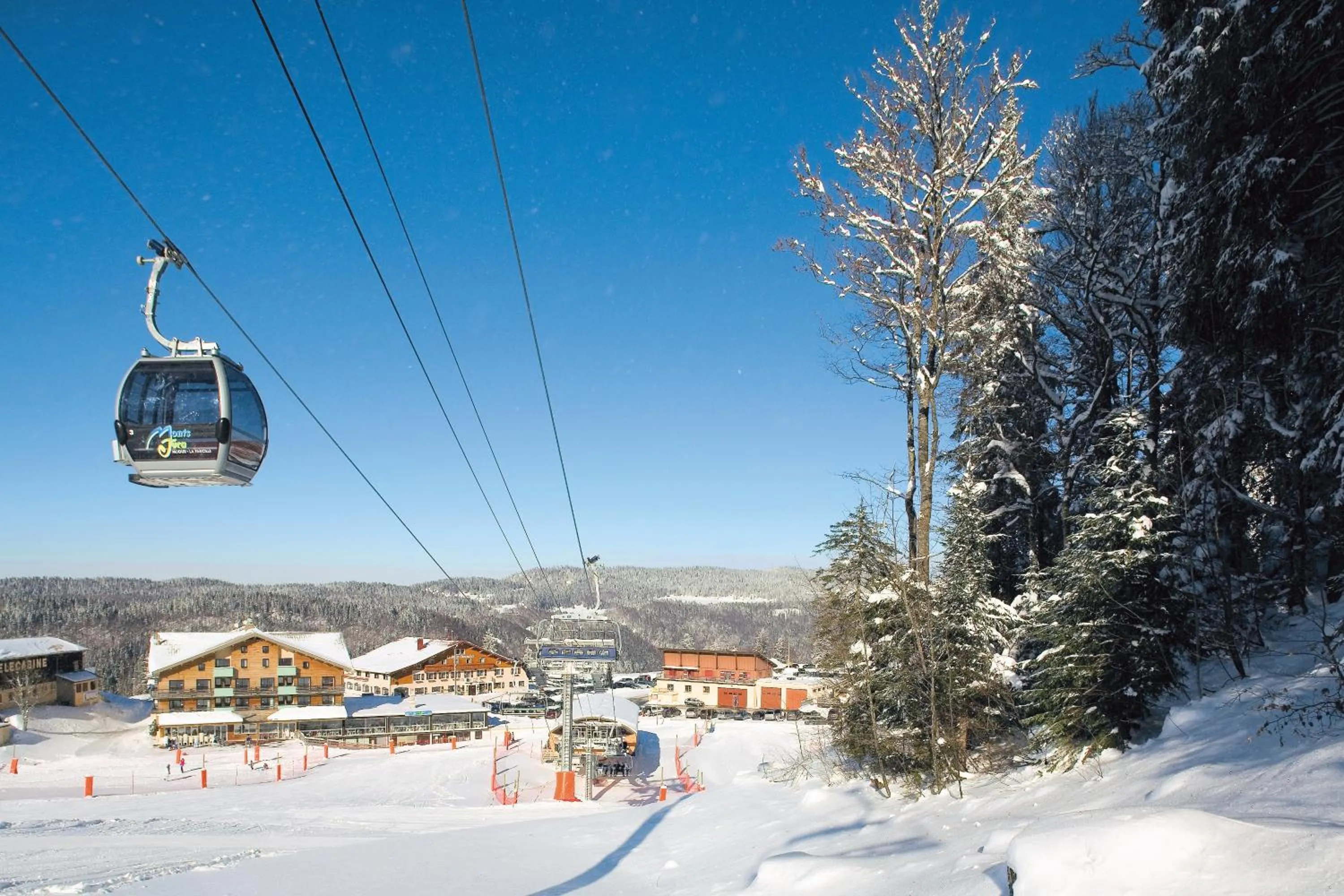 Neighbourhood in Logis Hôtel La Petite Chaumière