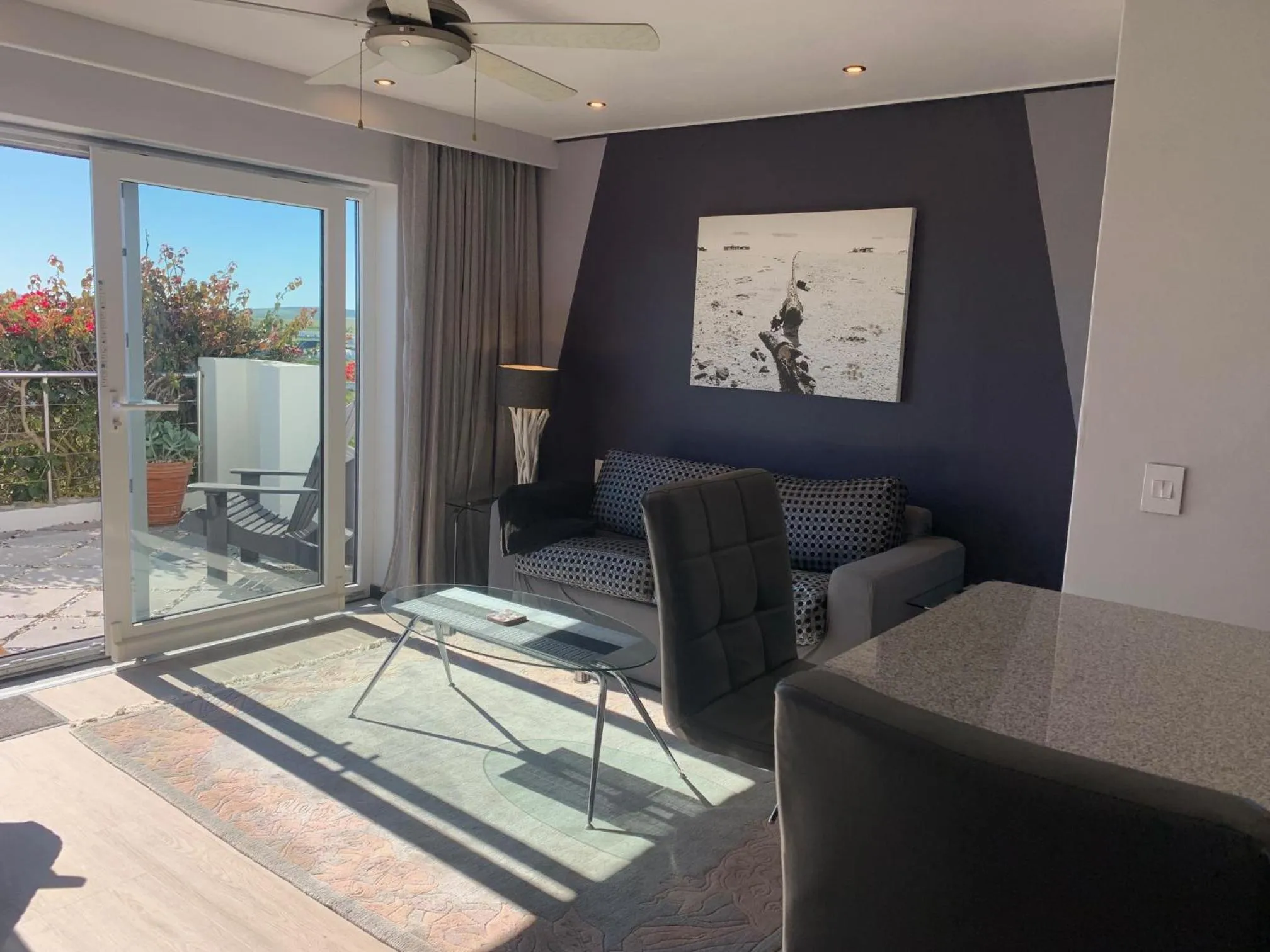 Lounge or bar in Farr Out Guest House