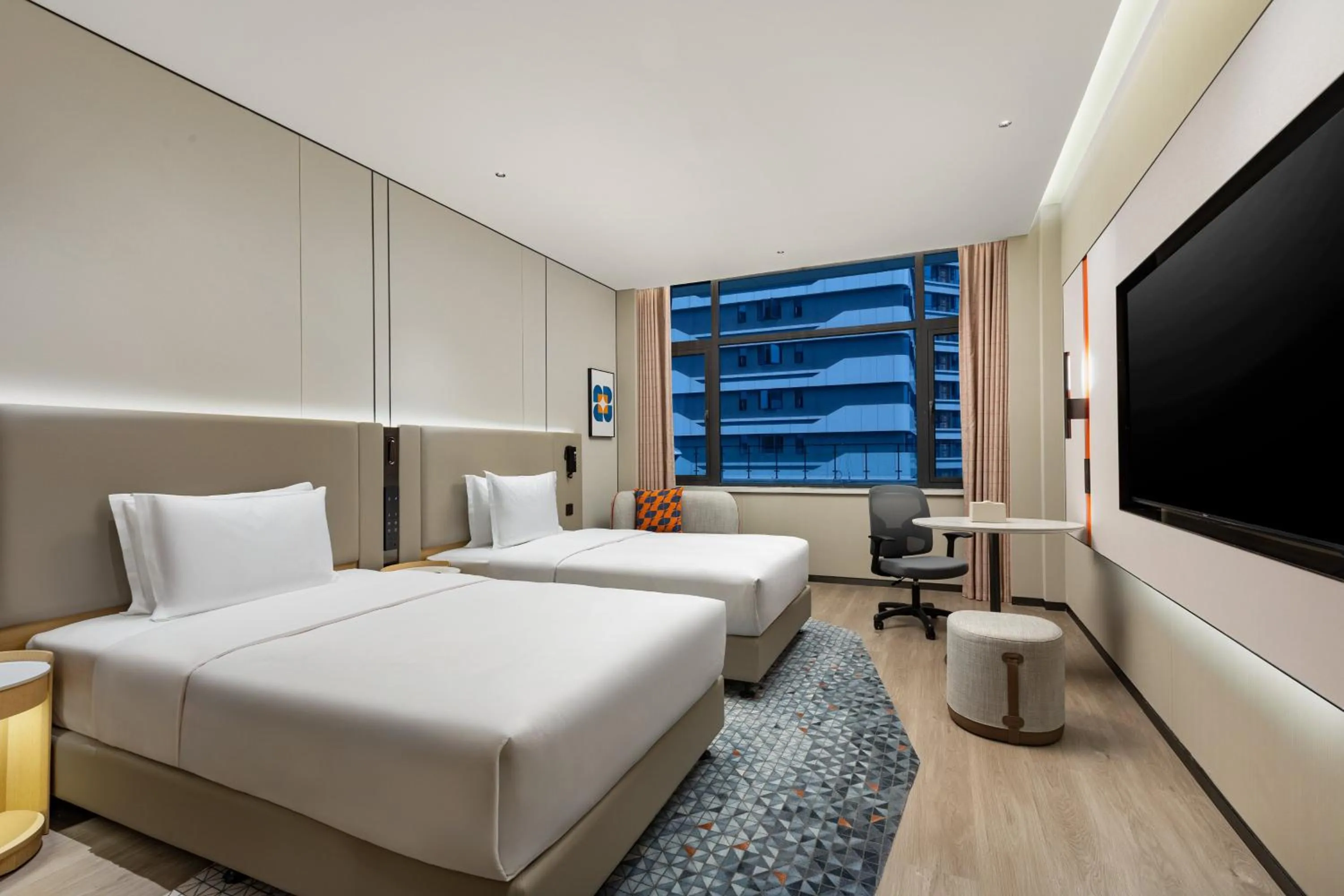 Photo of the whole room, Bed in Holiday Inn Express Neijiang High-Tech Zone by IHG