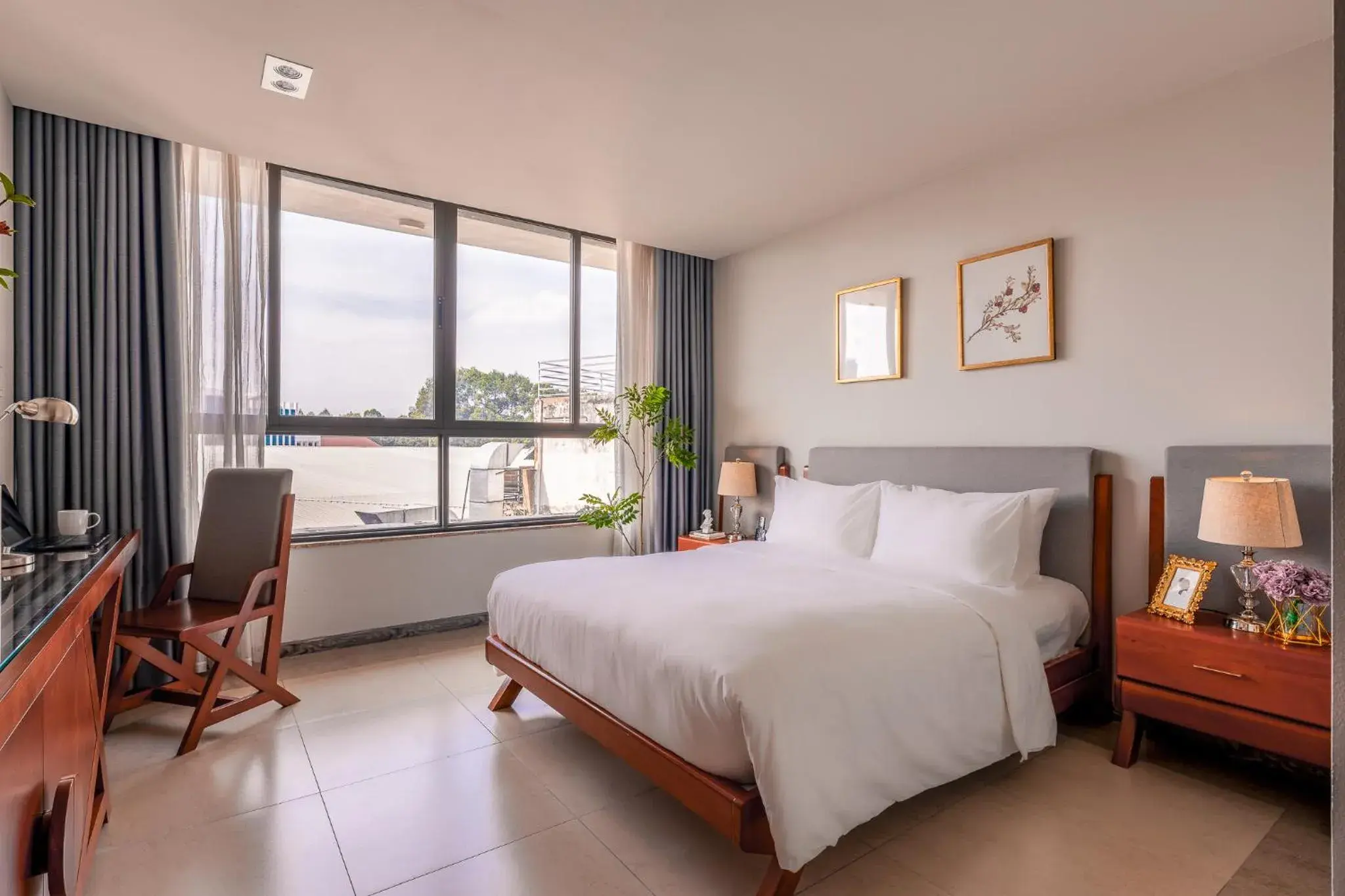 Double Room in SAZI Parlia Hotel - Free Nails HairWash n Airport Double Room in SAZI Parlia Hotel - Free Nails HairWash n Airport